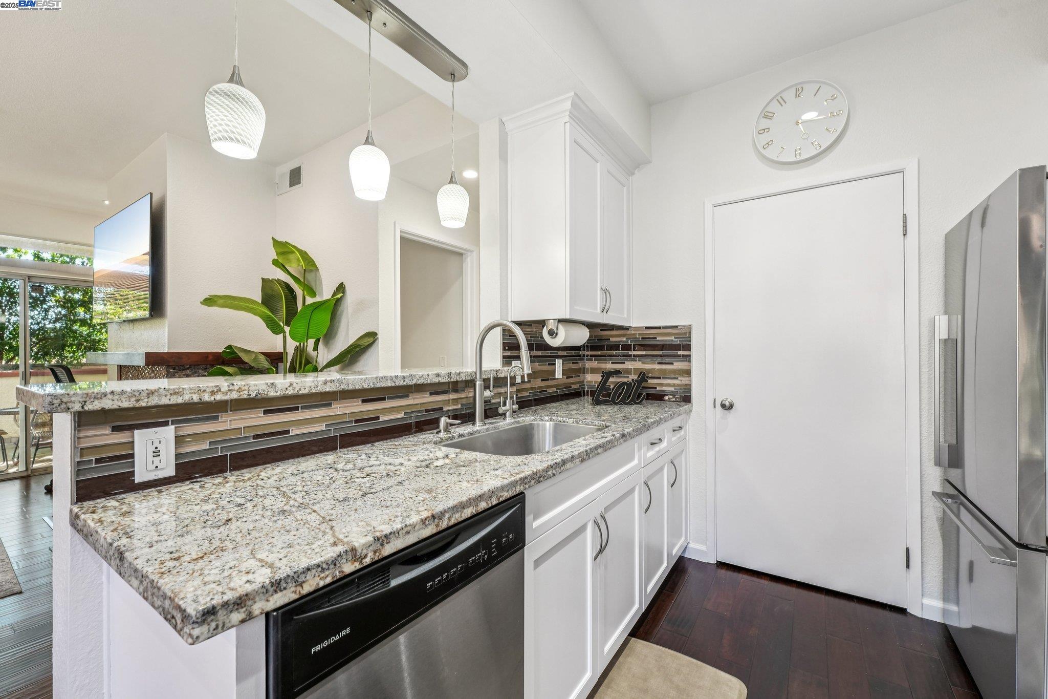 Photo #16: 41106093 Listing: Photo #16