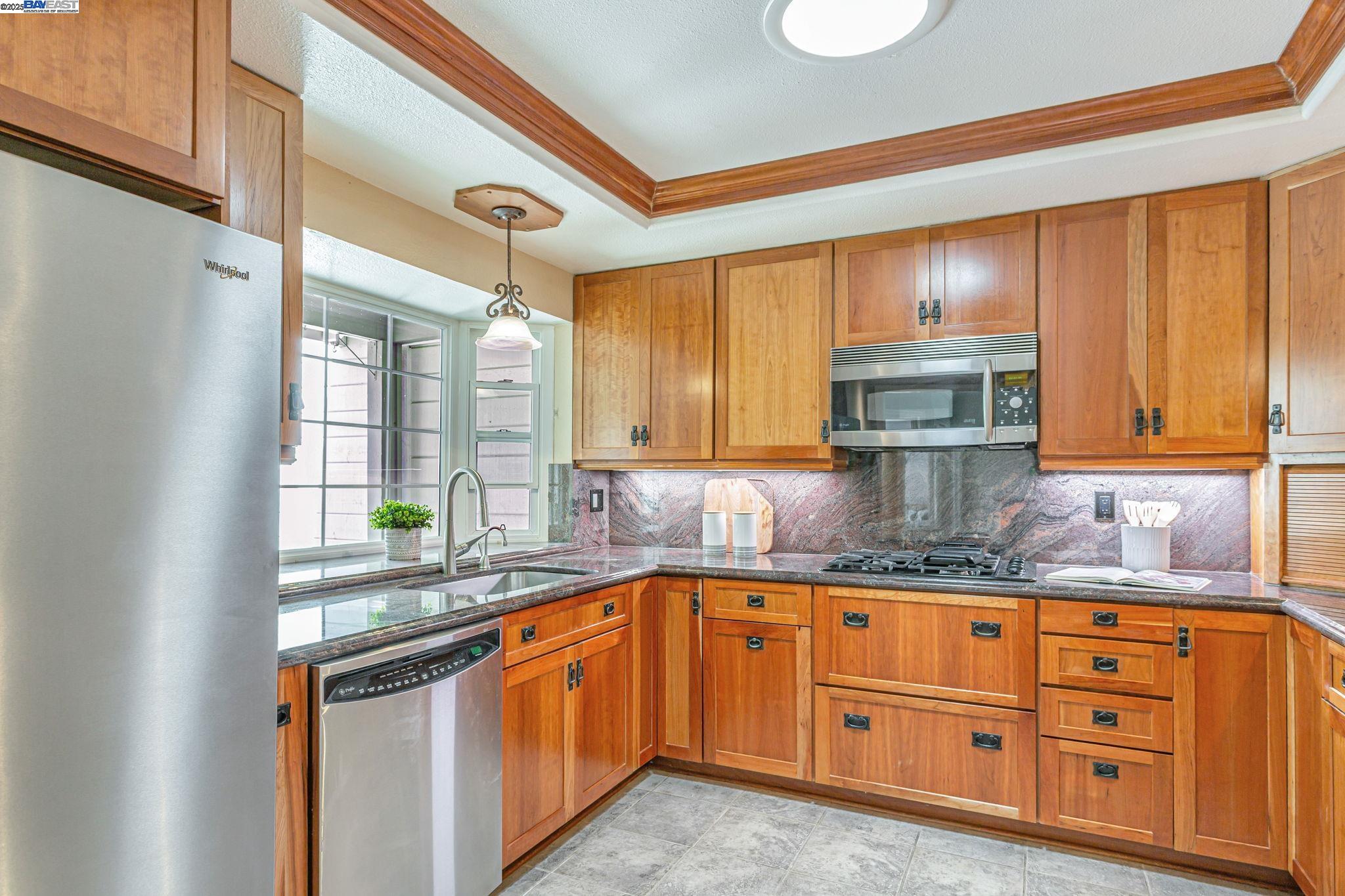 Photo #9: 41106097 Listing: Photo #9
