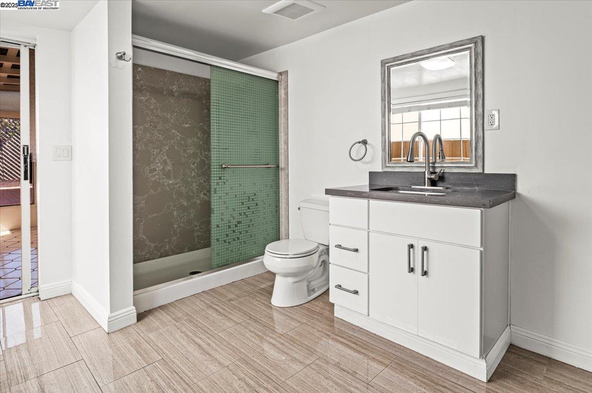 Detail Gallery Image 20 of 56 For 1876 Benedict Dr, San Leandro,  CA 94577 - 3 Beds | 3 Baths