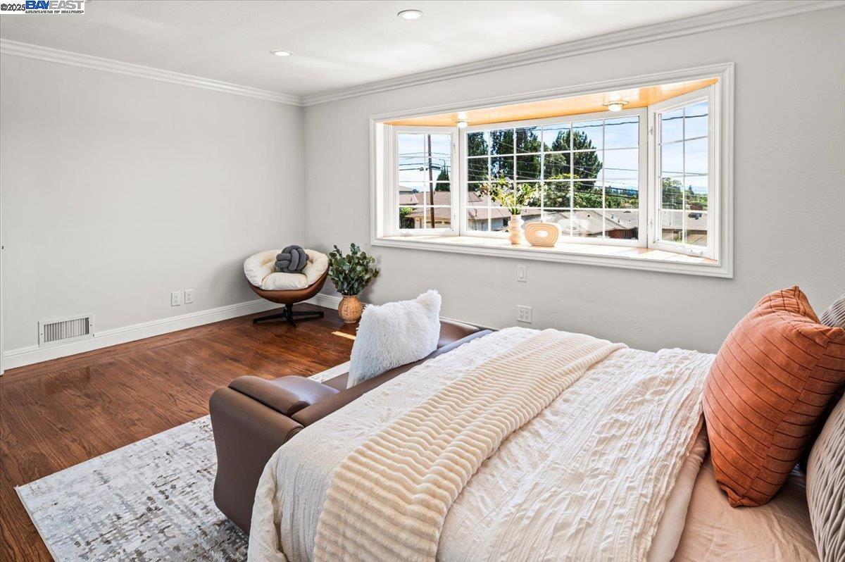 Detail Gallery Image 24 of 56 For 1876 Benedict Dr, San Leandro,  CA 94577 - 3 Beds | 3 Baths