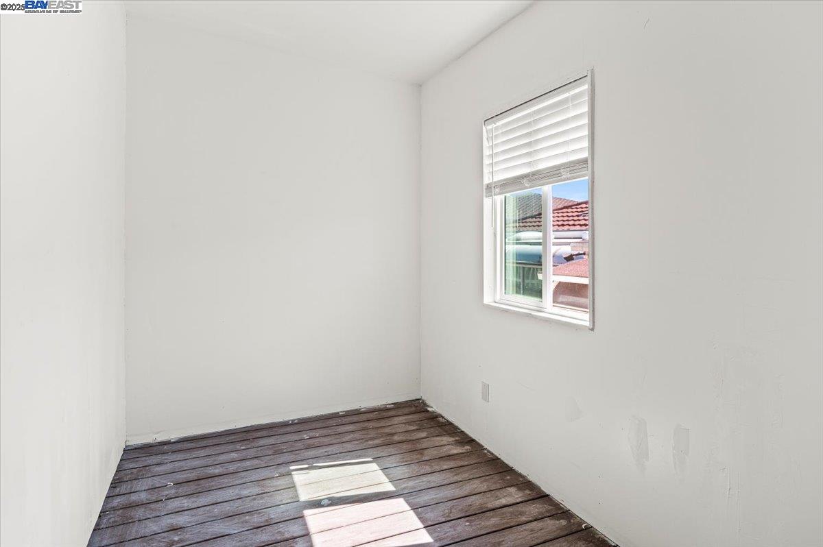 Detail Gallery Image 52 of 56 For 1876 Benedict Dr, San Leandro,  CA 94577 - 3 Beds | 3 Baths