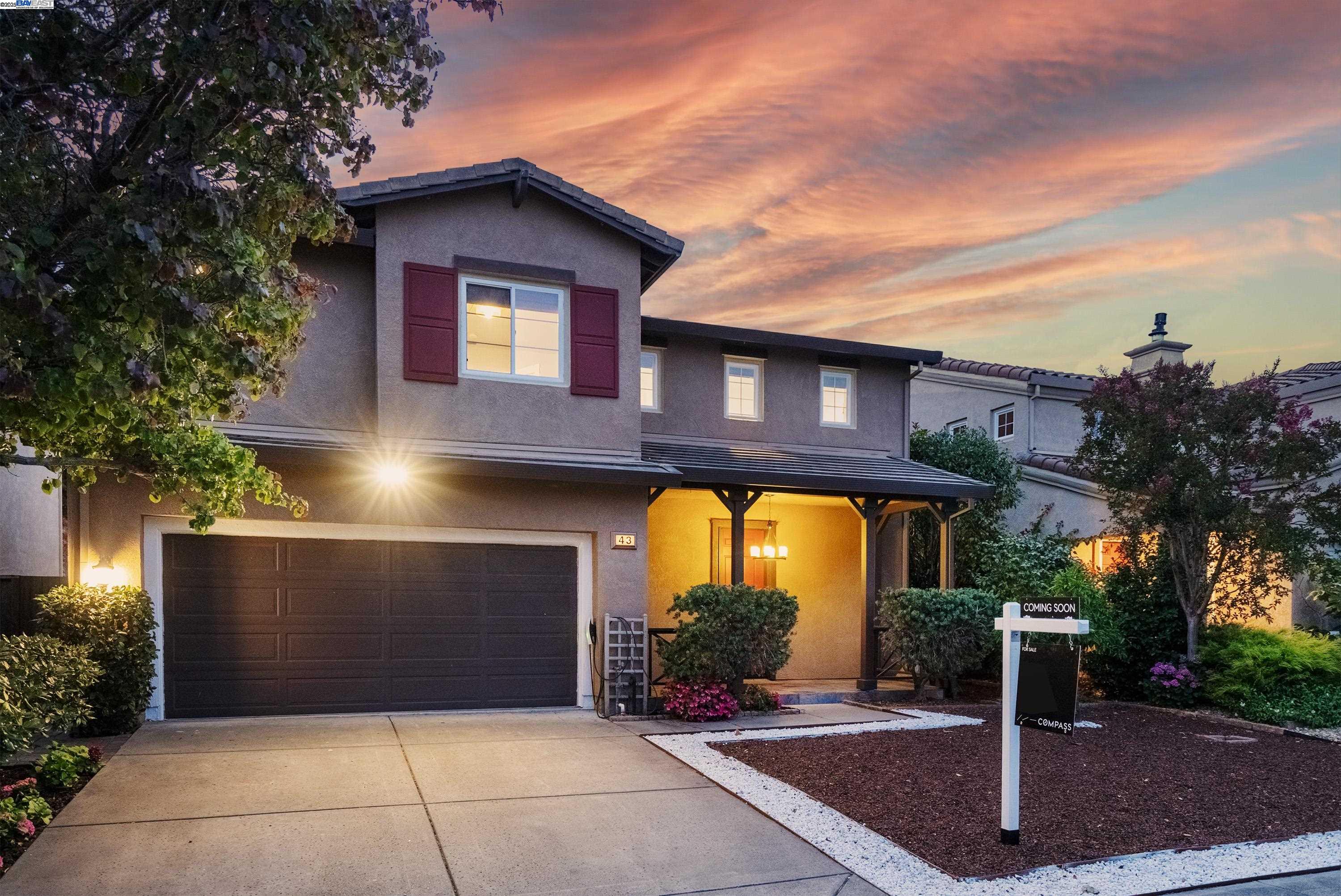 Detail Gallery Image 2 of 45 For 43 Ferdinand Way, Novato,  CA 94949 - 3 Beds | 2/1 Baths