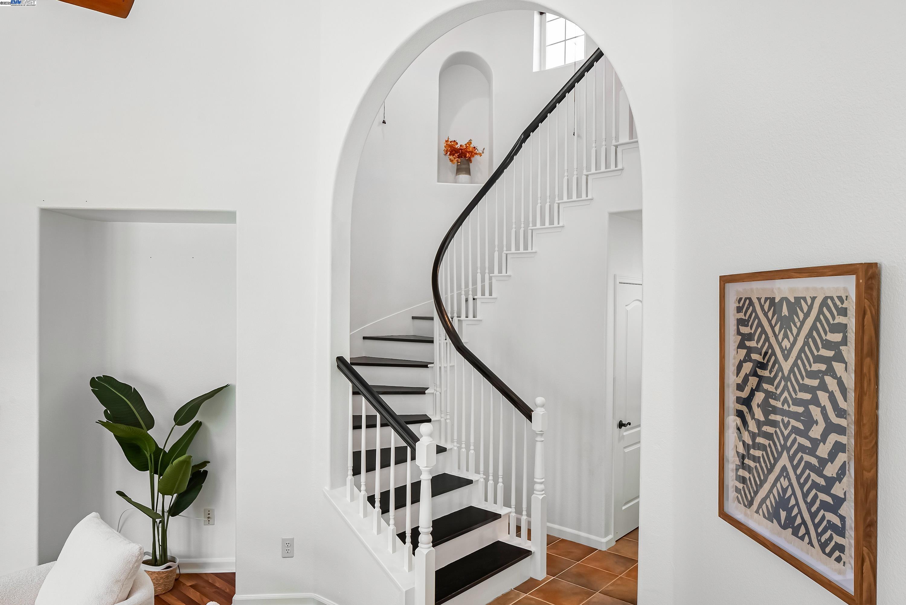 Detail Gallery Image 21 of 45 For 43 Ferdinand Way, Novato,  CA 94949 - 3 Beds | 2/1 Baths