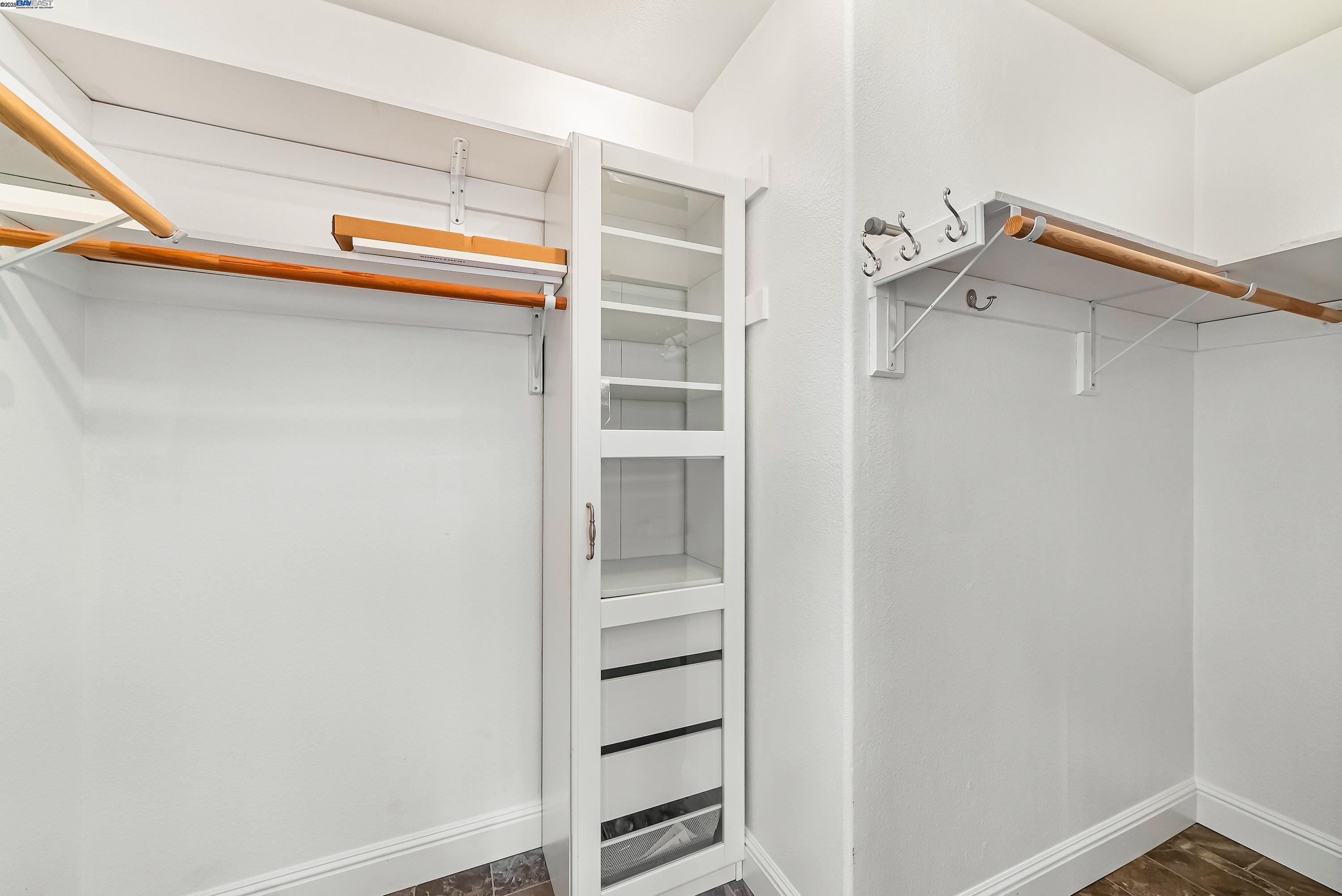 Detail Gallery Image 28 of 45 For 43 Ferdinand Way, Novato,  CA 94949 - 3 Beds | 2/1 Baths