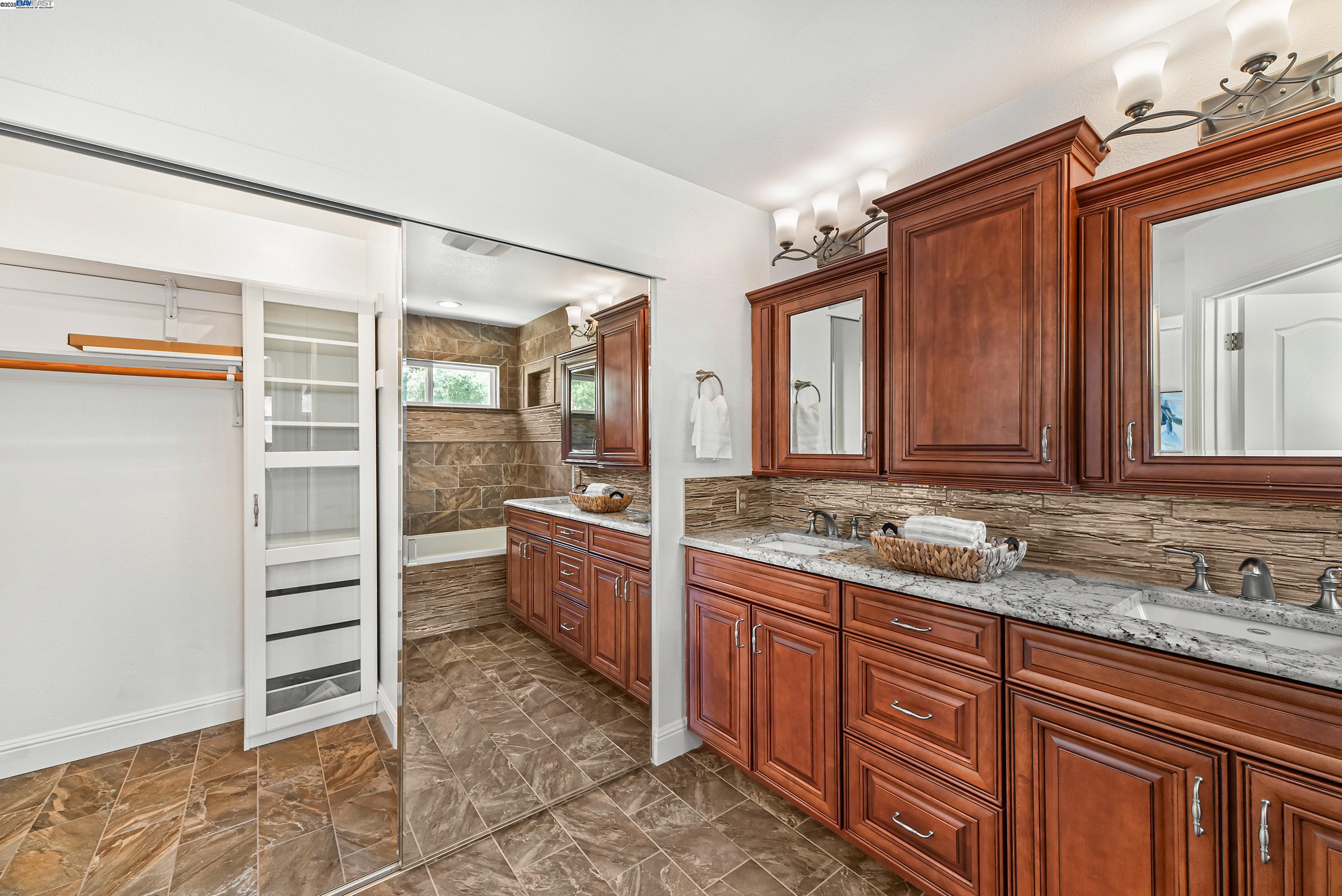 Detail Gallery Image 29 of 45 For 43 Ferdinand Way, Novato,  CA 94949 - 3 Beds | 2/1 Baths