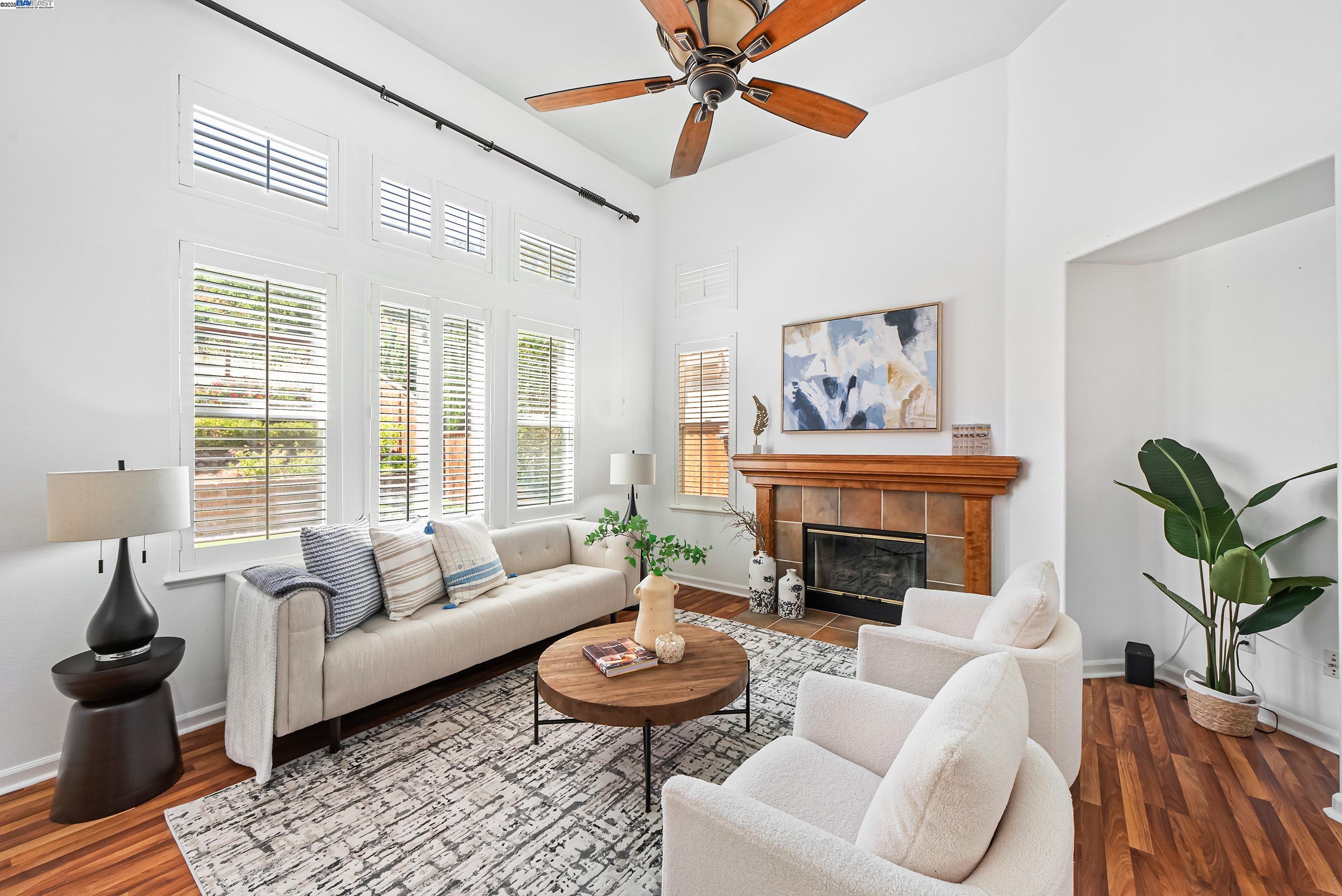 Detail Gallery Image 7 of 45 For 43 Ferdinand Way, Novato,  CA 94949 - 3 Beds | 2/1 Baths