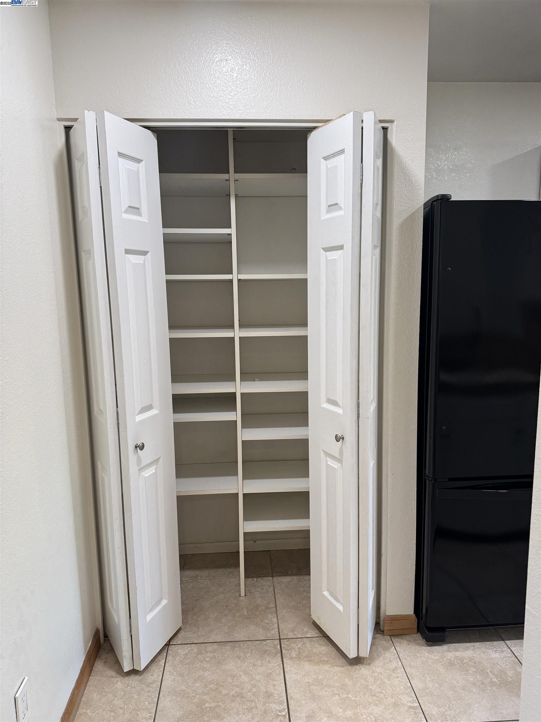Detail Gallery Image 6 of 22 For 7765 Canyon Meadow Cir #H,  Pleasanton,  CA 94588 - 3 Beds | 2 Baths