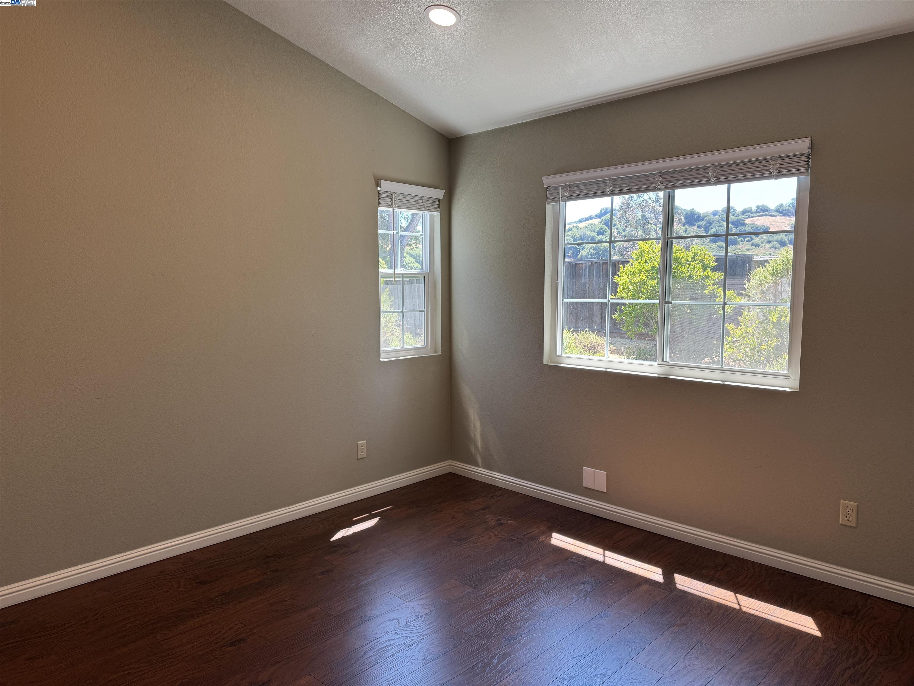 Detail Gallery Image 8 of 22 For 7765 Canyon Meadow Cir #H,  Pleasanton,  CA 94588 - 3 Beds | 2 Baths