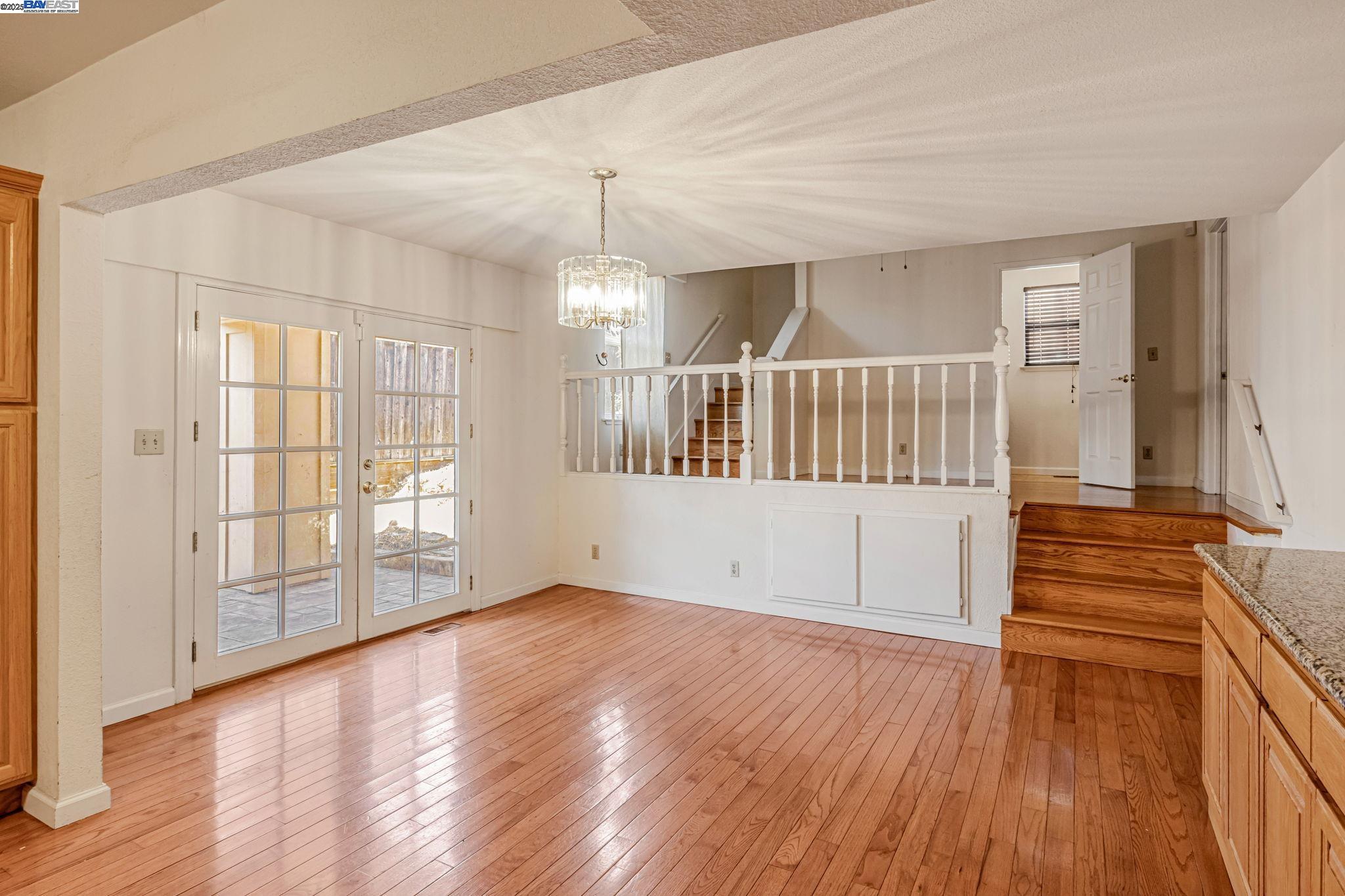 Detail Gallery Image 15 of 39 For 2230 Sol St., San Leandro,  CA 94578-1355 - 4 Beds | 2/1 Baths