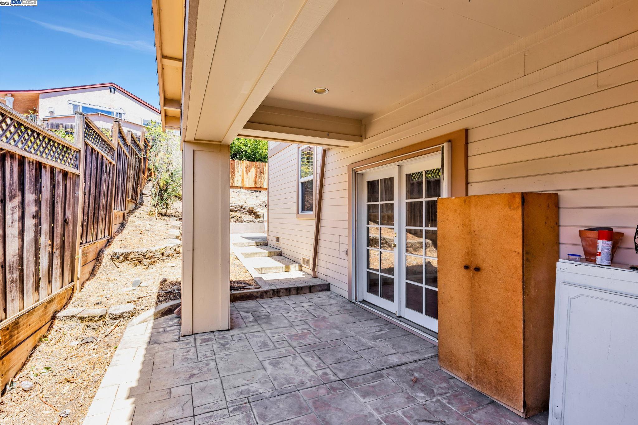 Detail Gallery Image 37 of 39 For 2230 Sol St., San Leandro,  CA 94578-1355 - 4 Beds | 2/1 Baths