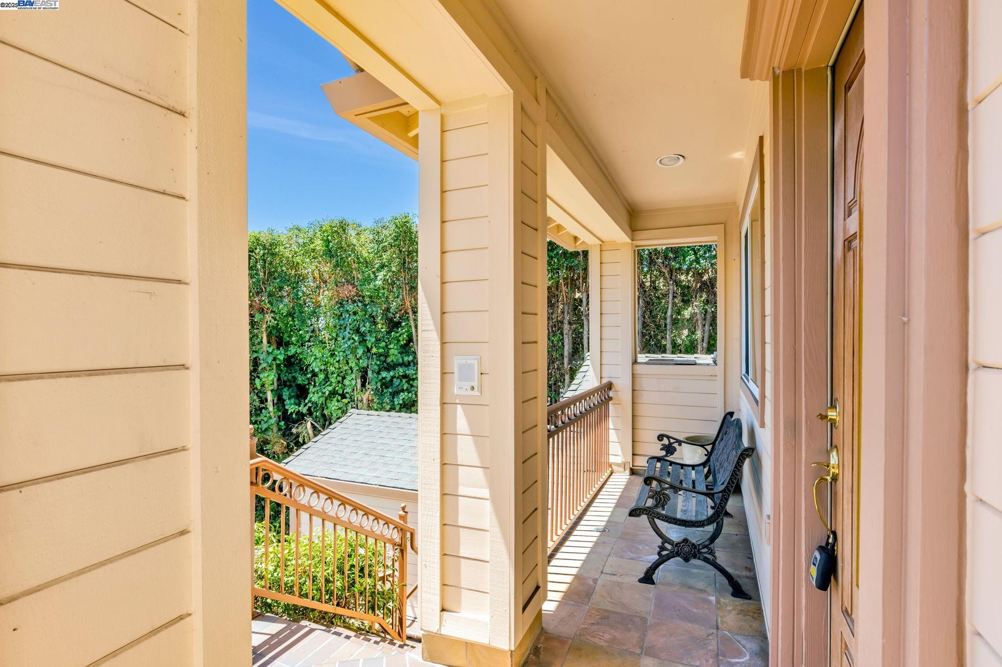 Detail Gallery Image 5 of 39 For 2230 Sol St., San Leandro,  CA 94578-1355 - 4 Beds | 2/1 Baths
