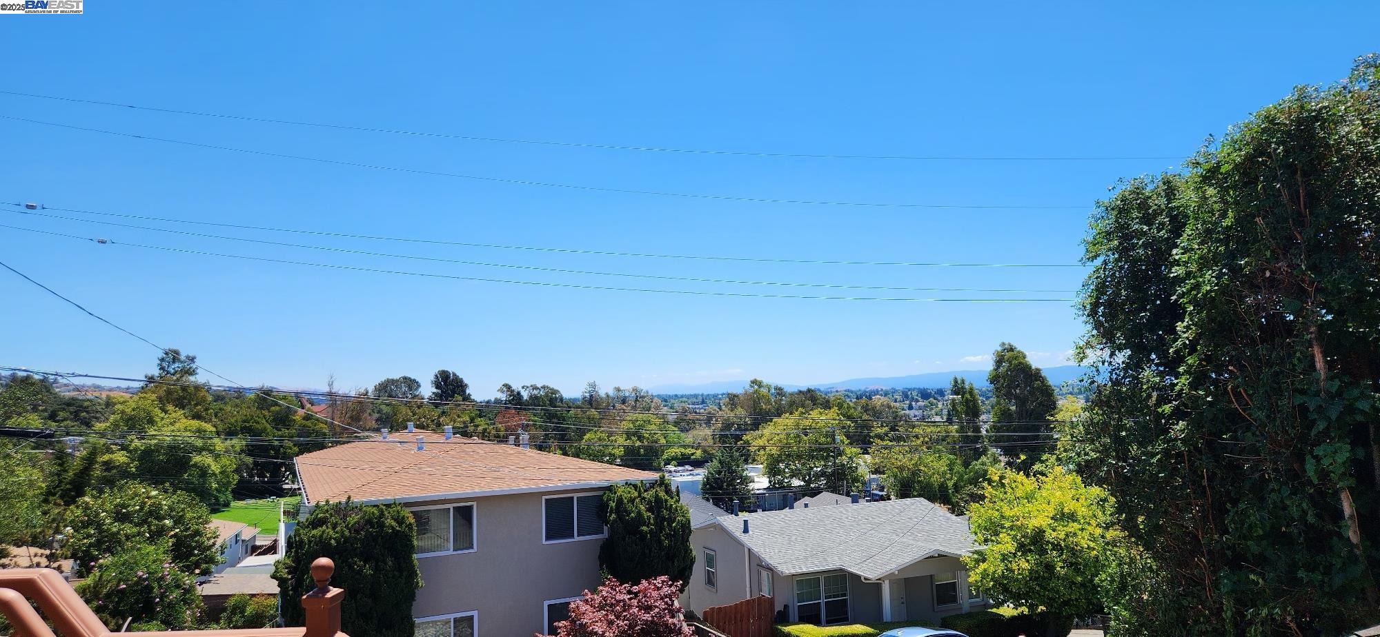 Detail Gallery Image 6 of 39 For 2230 Sol St., San Leandro,  CA 94578-1355 - 4 Beds | 2/1 Baths
