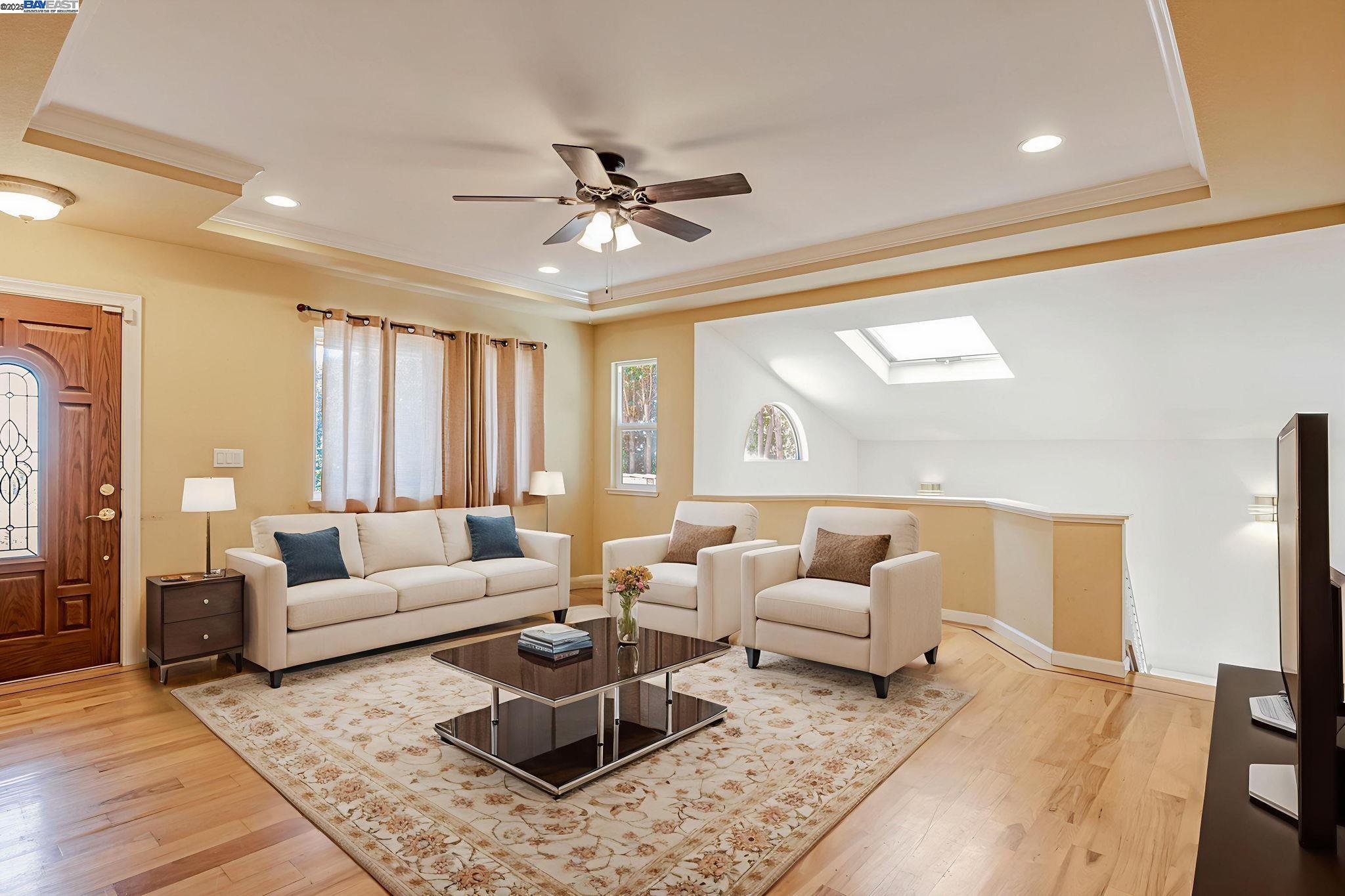 Detail Gallery Image 8 of 39 For 2230 Sol St., San Leandro,  CA 94578-1355 - 4 Beds | 2/1 Baths
