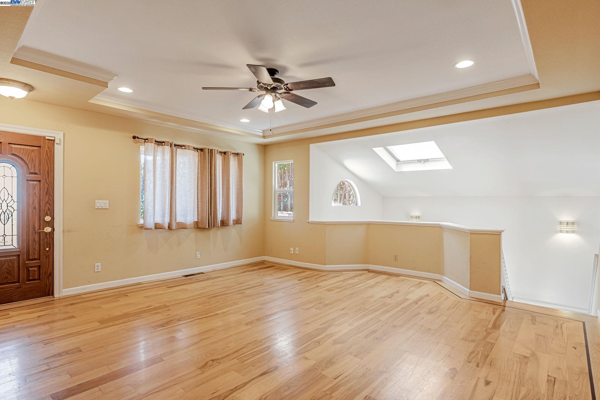 Detail Gallery Image 10 of 39 For 2230 Sol St., San Leandro,  CA 94578-1355 - 4 Beds | 2/1 Baths