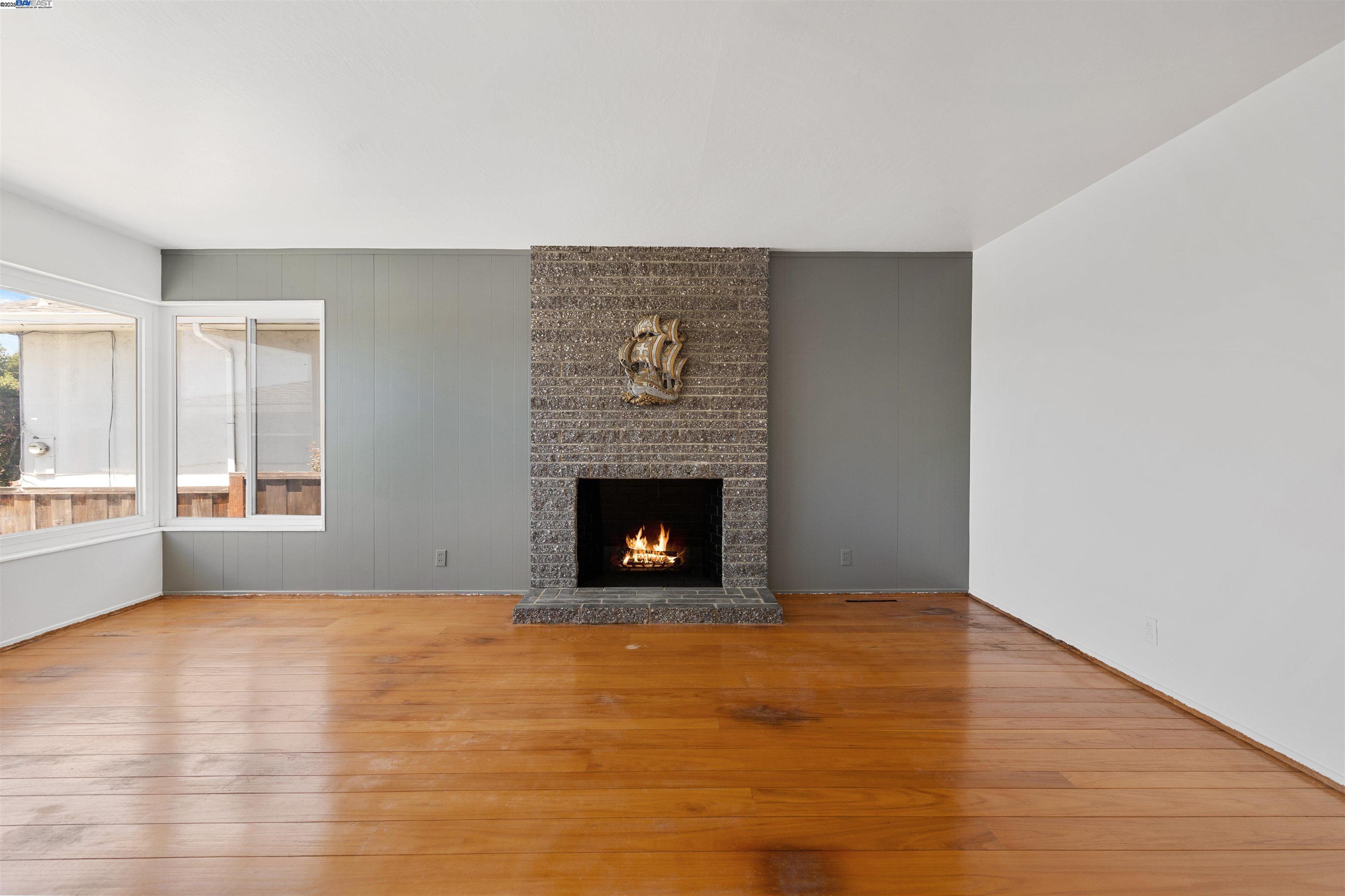 Detail Gallery Image 10 of 23 For 2724 Benedict Dr, San Leandro,  CA 94577 - 3 Beds | 2/1 Baths
