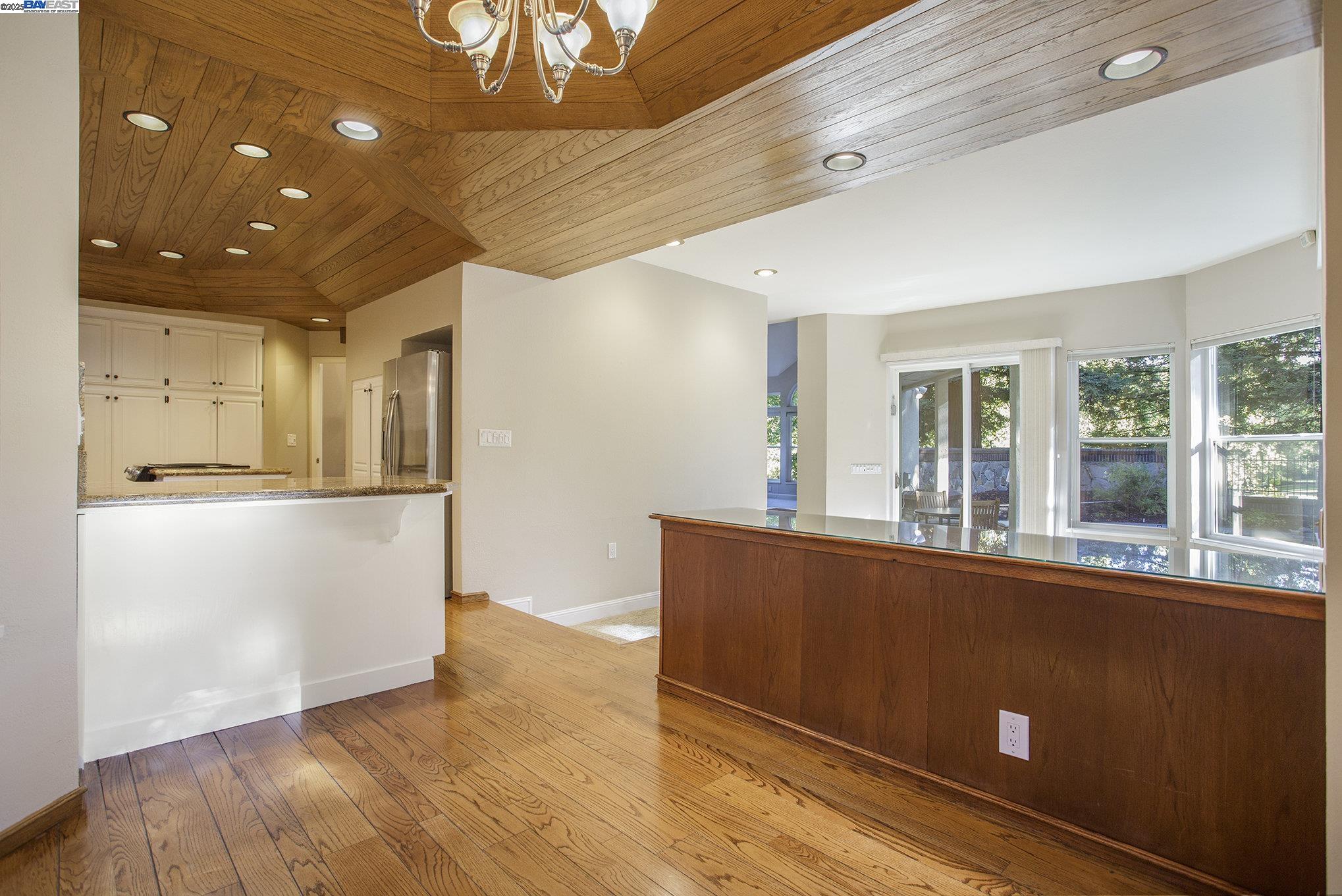 Detail Gallery Image 11 of 40 For 3 Blackhawk Club Ct, Danville,  CA 94506 - 3 Beds | 2/1 Baths