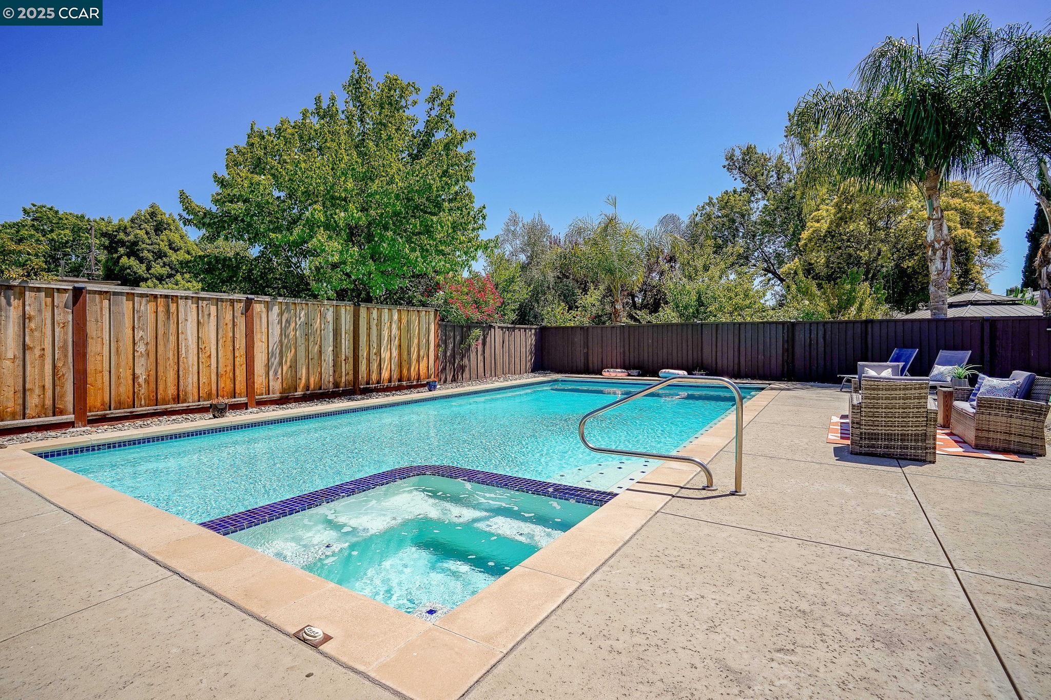 Detail Gallery Image 18 of 25 For 69 Fordham Ct, Pleasant Hill,  CA 94523 - 3 Beds | 2 Baths