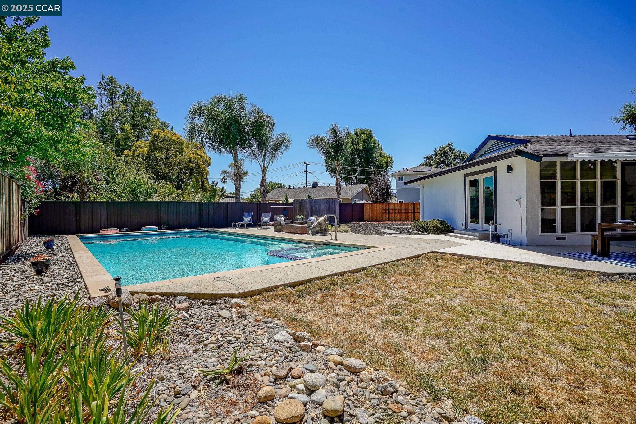Detail Gallery Image 19 of 25 For 69 Fordham Ct, Pleasant Hill,  CA 94523 - 3 Beds | 2 Baths