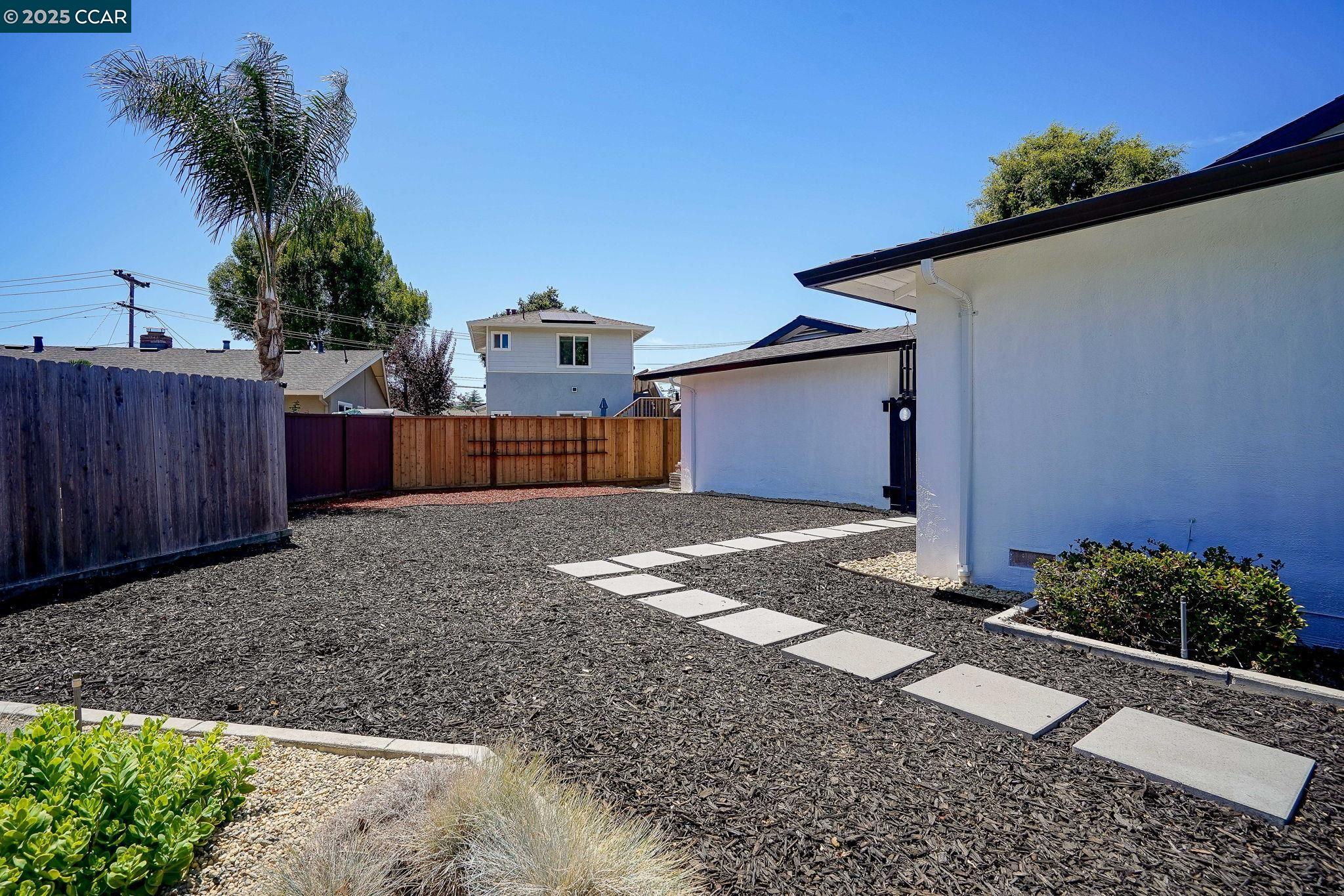 Detail Gallery Image 21 of 25 For 69 Fordham Ct, Pleasant Hill,  CA 94523 - 3 Beds | 2 Baths