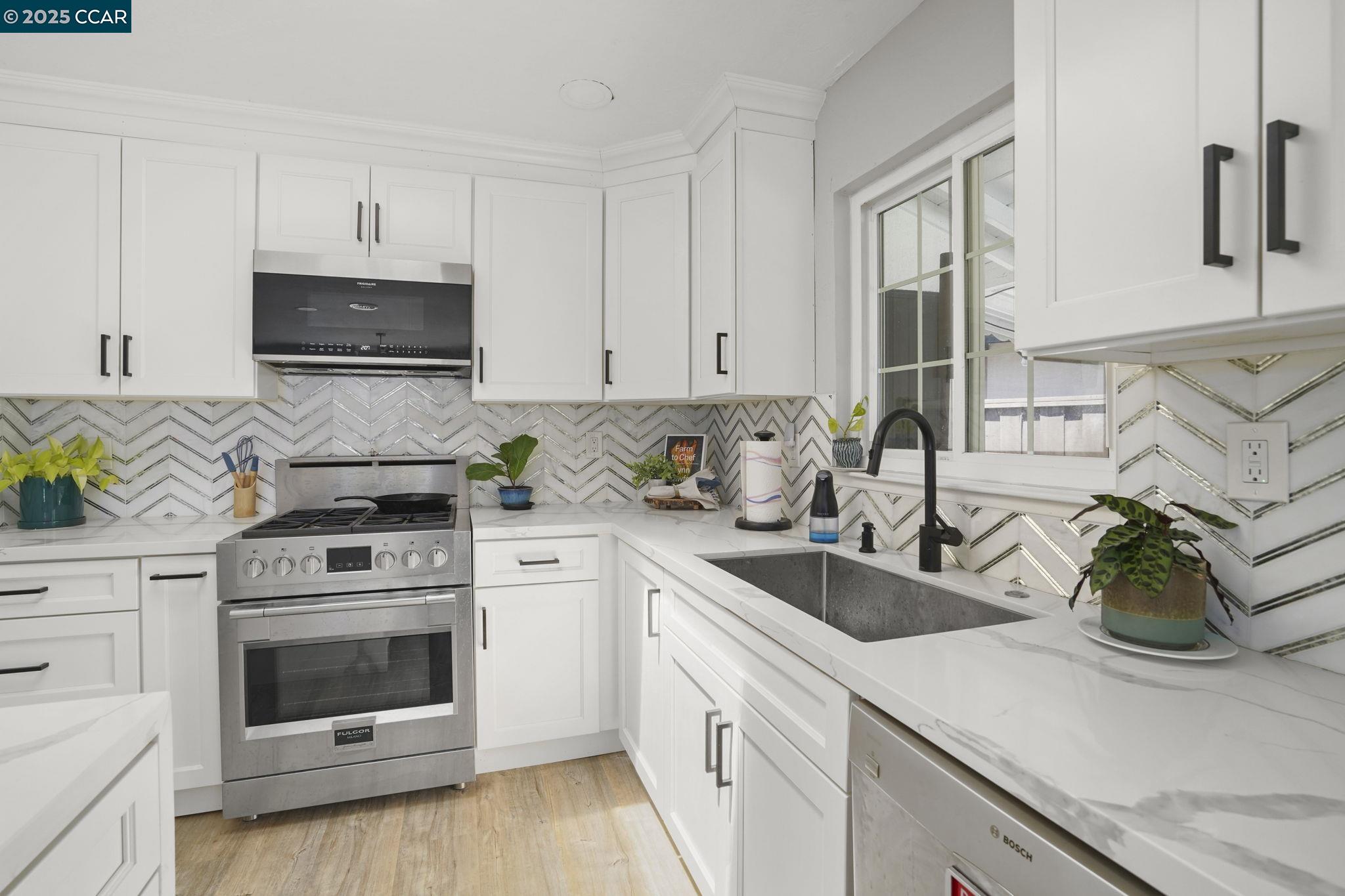 Detail Gallery Image 5 of 25 For 69 Fordham Ct, Pleasant Hill,  CA 94523 - 3 Beds | 2 Baths