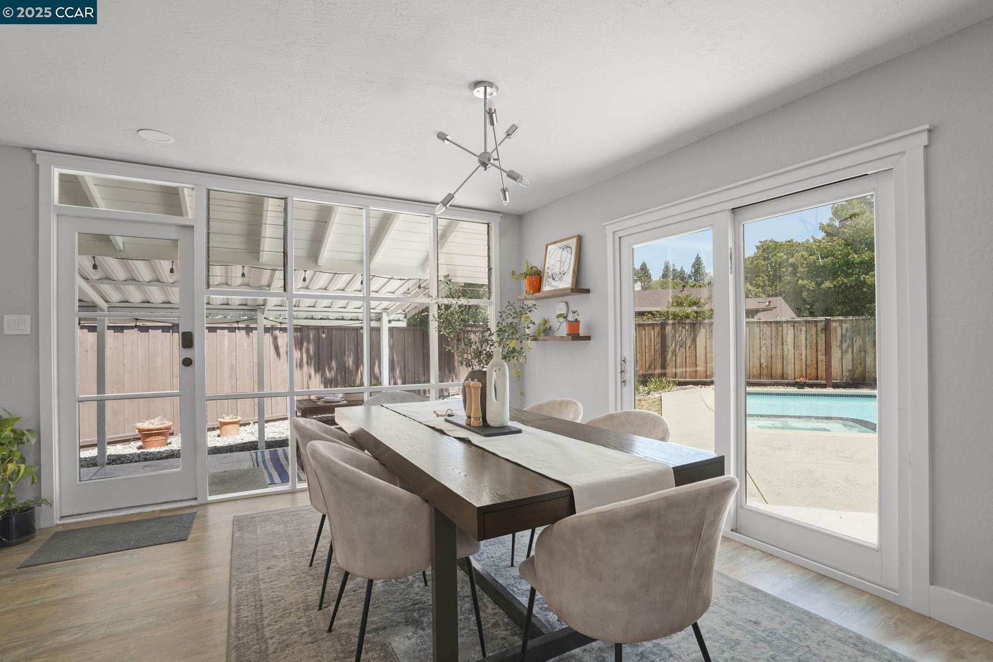 Detail Gallery Image 7 of 25 For 69 Fordham Ct, Pleasant Hill,  CA 94523 - 3 Beds | 2 Baths