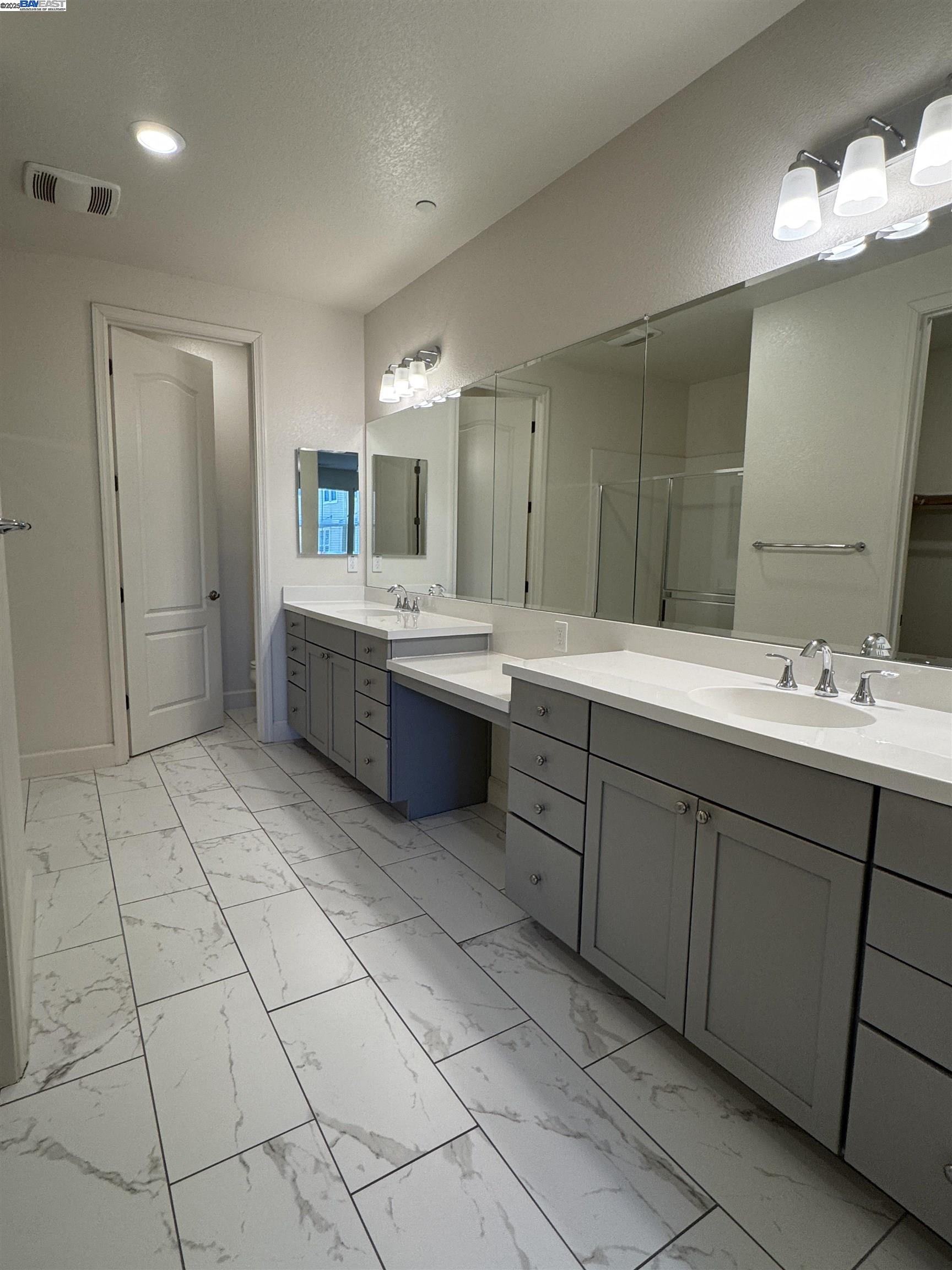 Detail Gallery Image 18 of 26 For 3906 Guerneville Way, Dublin,  CA 94568 - 3 Beds | 3/1 Baths