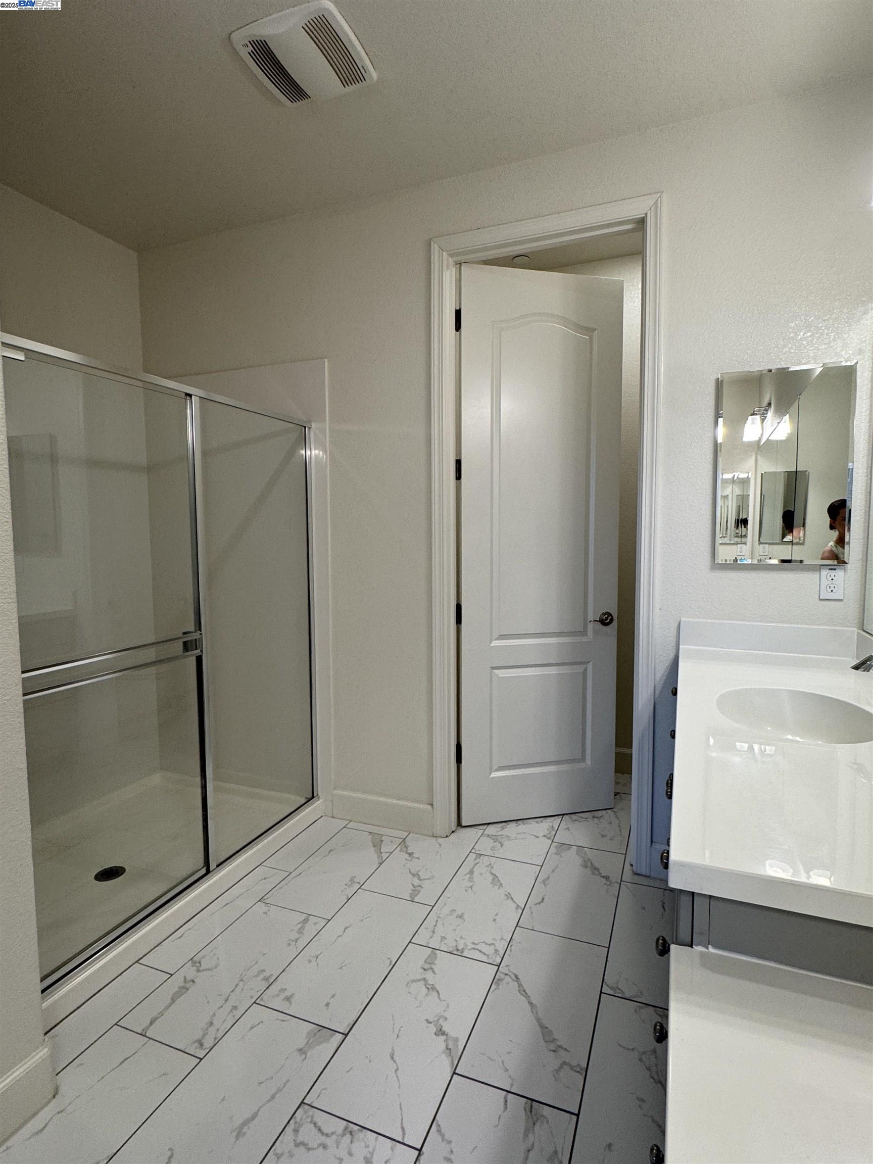 Detail Gallery Image 20 of 26 For 3906 Guerneville Way, Dublin,  CA 94568 - 3 Beds | 3/1 Baths