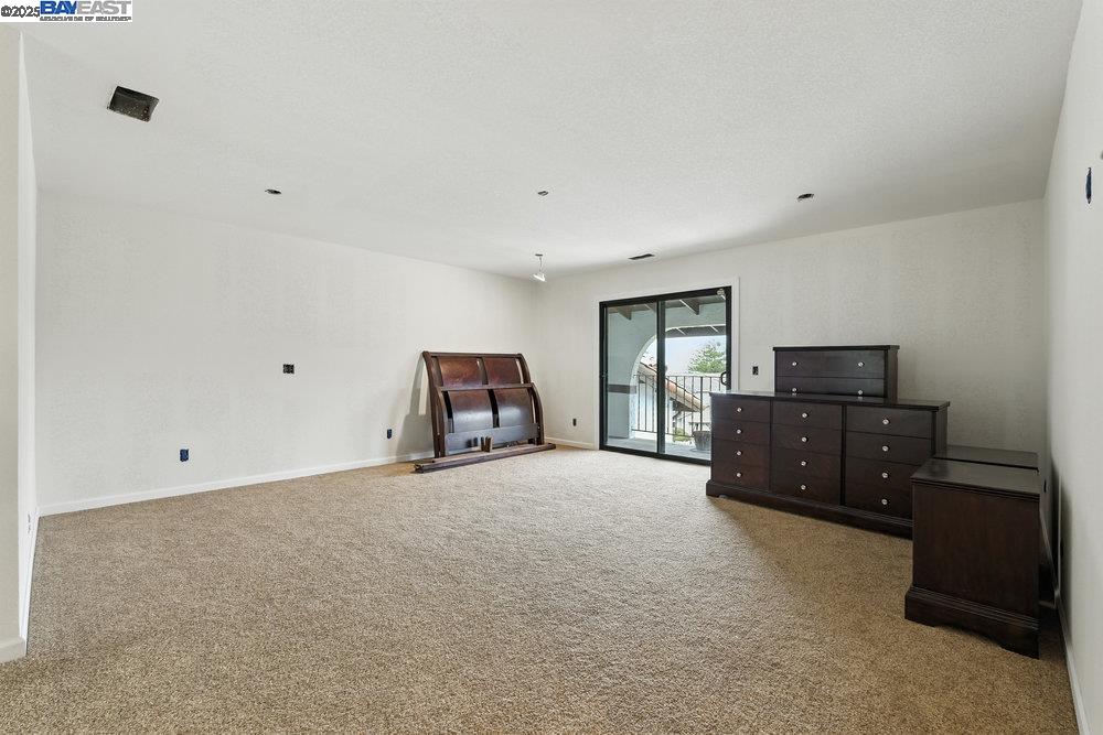 Detail Gallery Image 27 of 50 For 21798 Independent School Rd, Castro Valley,  CA 94552 - 8 Beds | 8 Baths