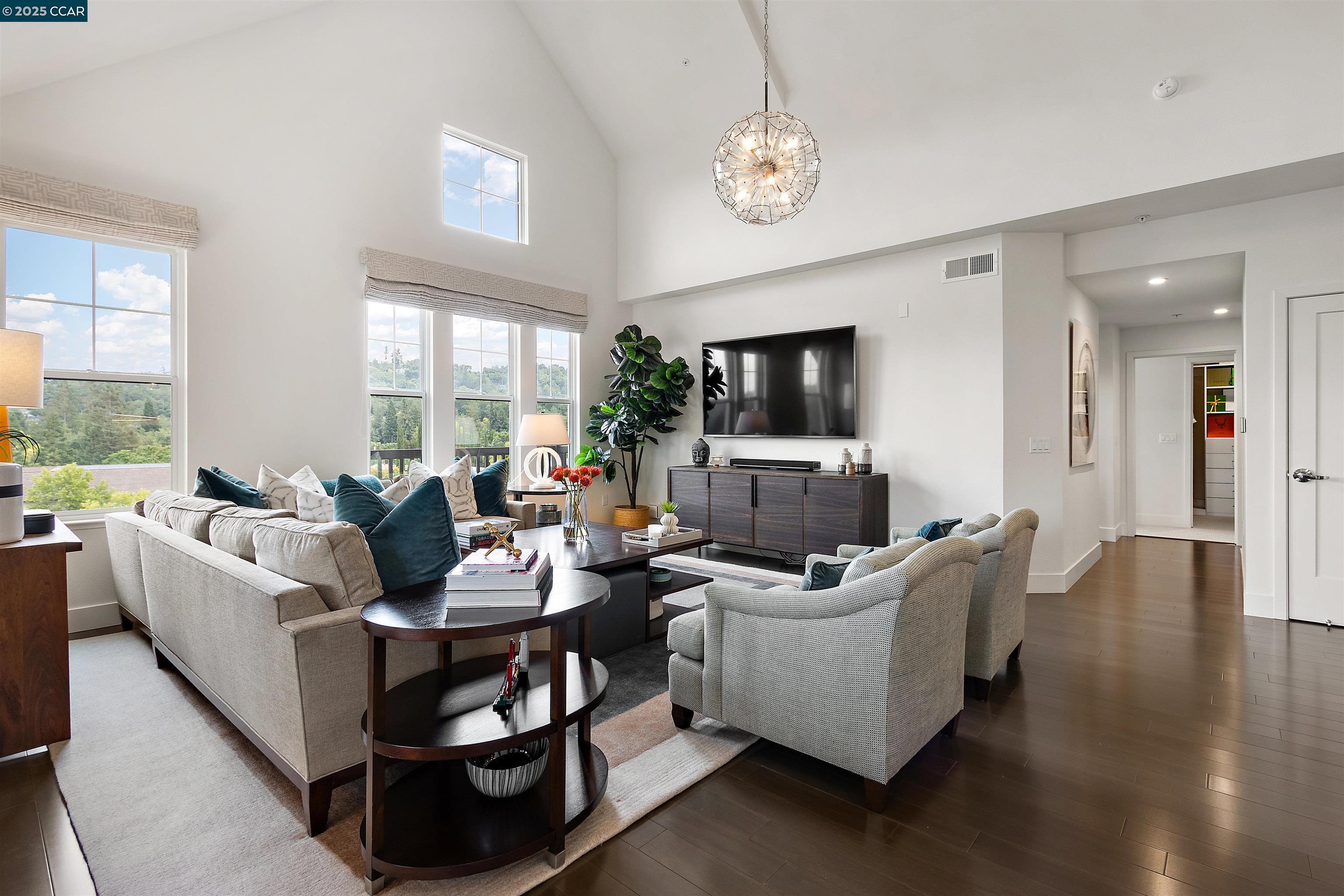 Detail Gallery Image 4 of 30 For 1000 Dewing Ave #416,  Lafayette,  CA 94549 - 2 Beds | 2 Baths