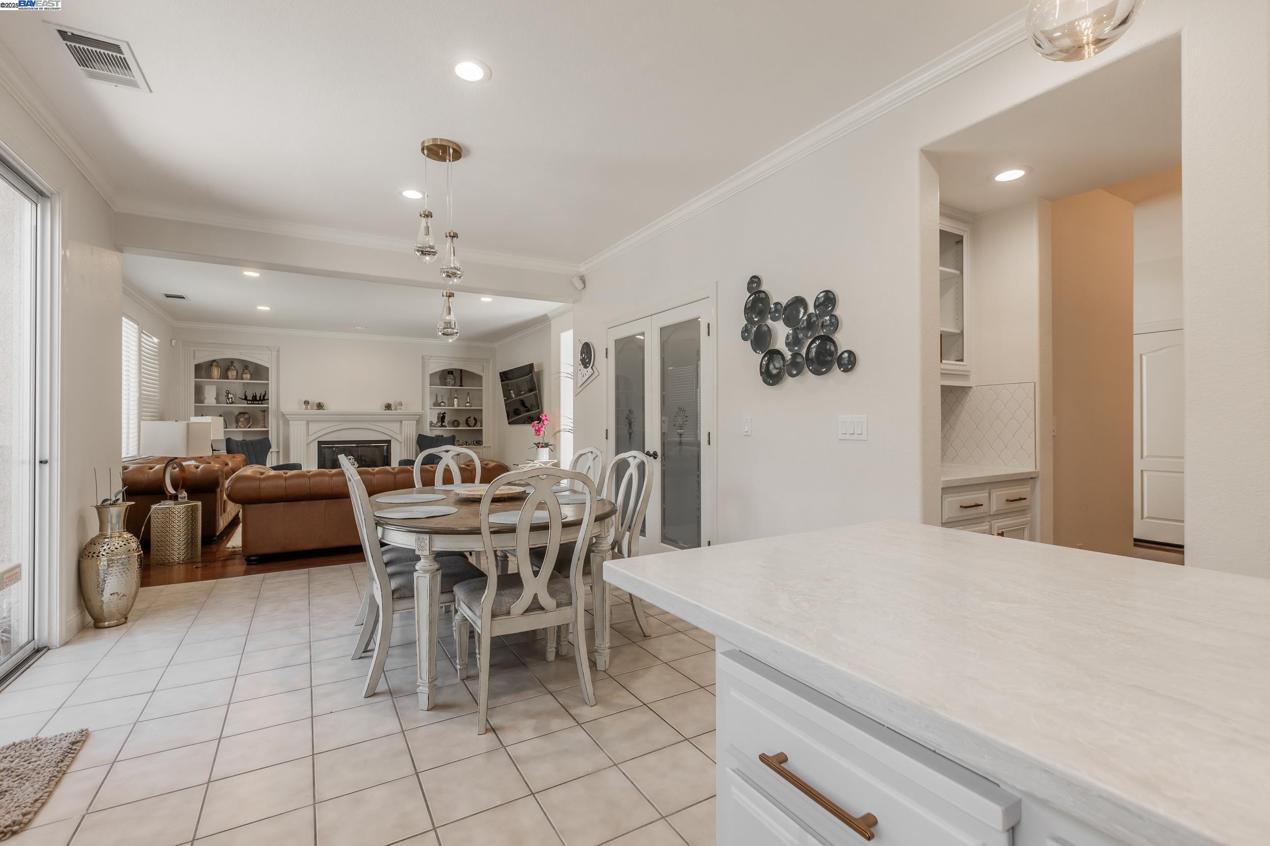 Detail Gallery Image 12 of 48 For 2626 Carmella Ct, San Jose,  CA 95135 - 6 Beds | 4/1 Baths