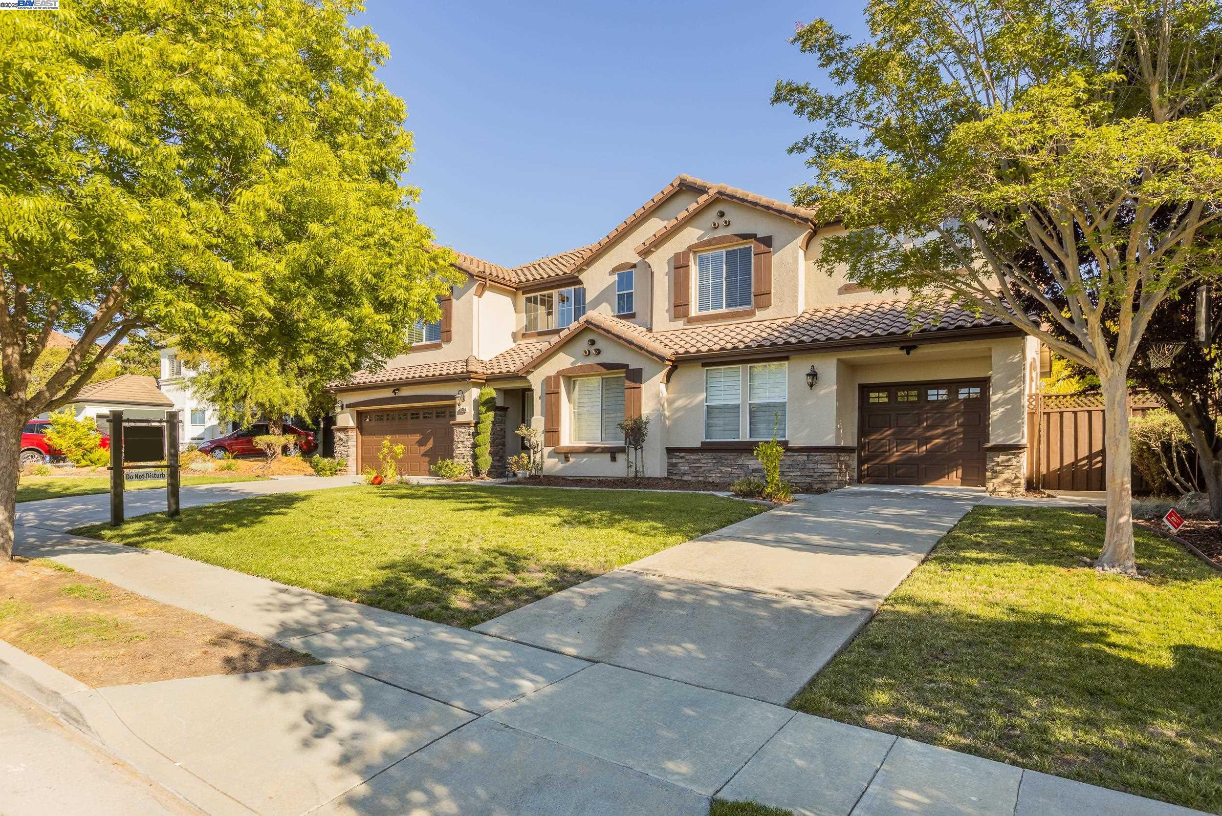 Detail Gallery Image 4 of 48 For 2626 Carmella Ct, San Jose,  CA 95135 - 6 Beds | 4/1 Baths