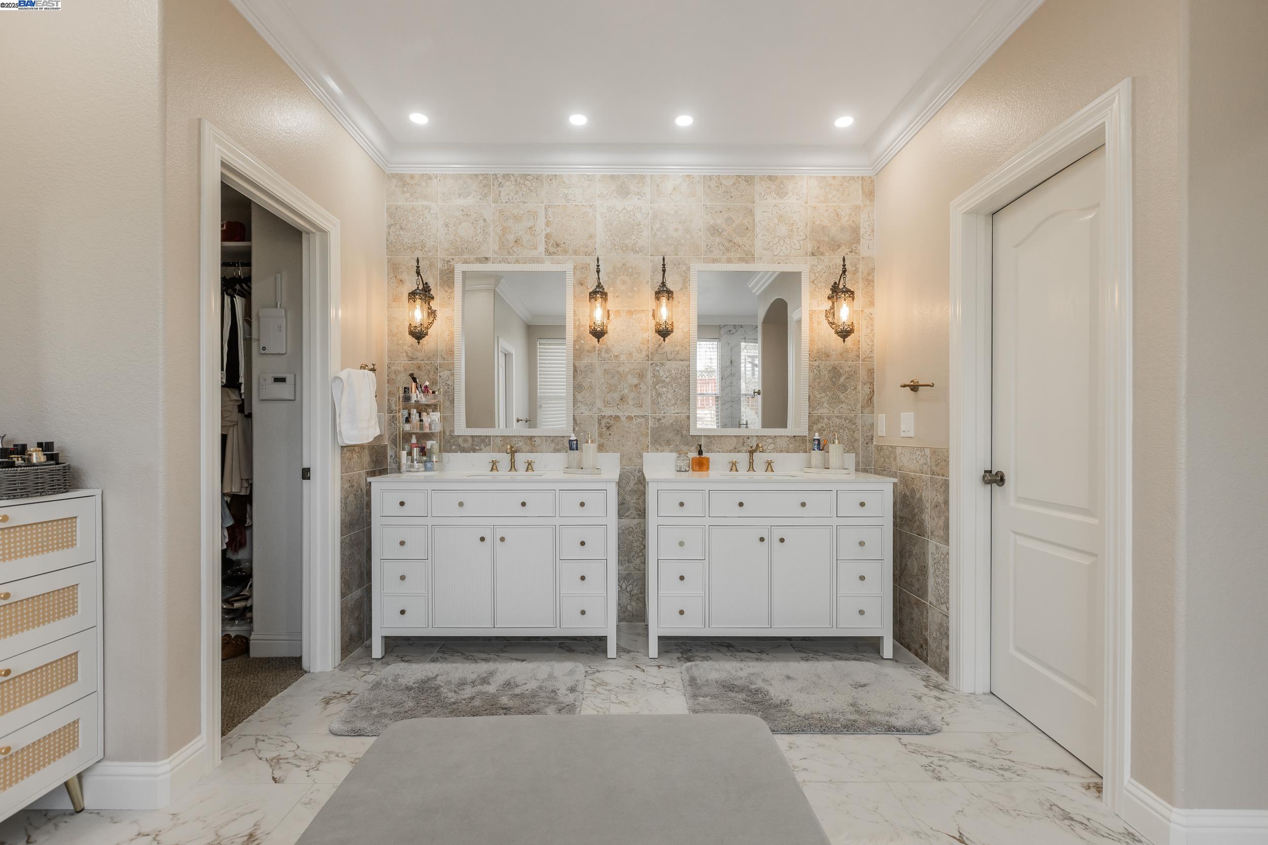Detail Gallery Image 34 of 48 For 2626 Carmella Ct, San Jose,  CA 95135 - 6 Beds | 4/1 Baths