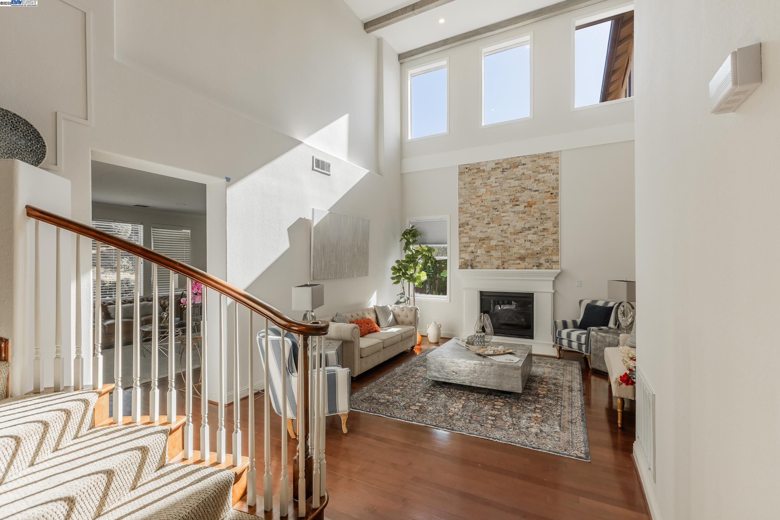 Detail Gallery Image 5 of 48 For 2626 Carmella Ct, San Jose,  CA 95135 - 6 Beds | 4/1 Baths