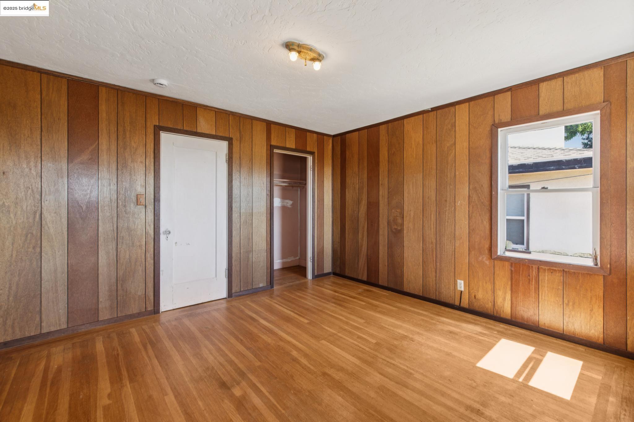 Detail Gallery Image 21 of 38 For 1110 Walnut St, Berkeley,  CA 94707 - 4 Beds | 1/1 Baths