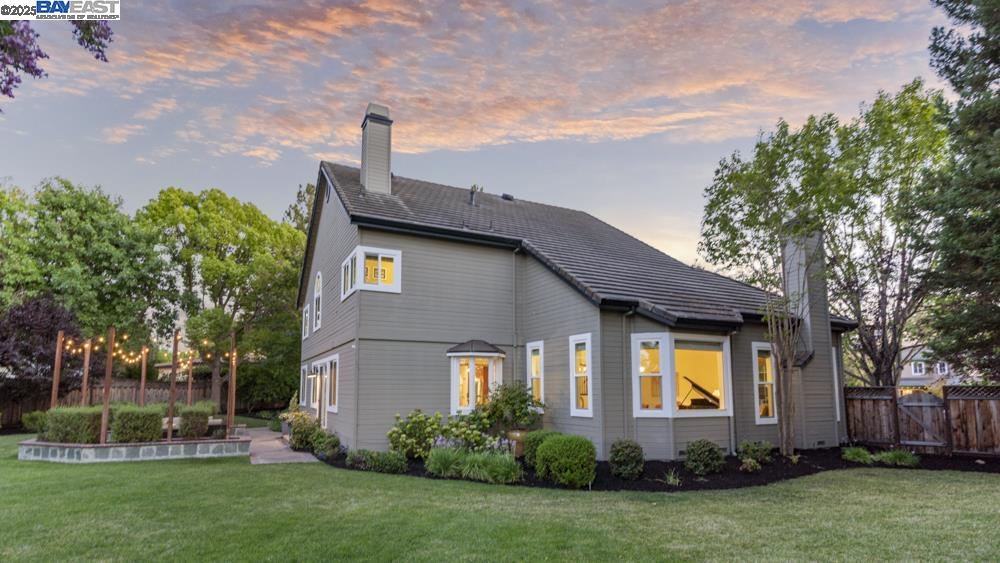 Detail Gallery Image 2 of 57 For 1348 Carlton Pl, Livermore,  CA 94550 - 6 Beds | 3 Baths