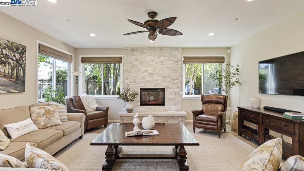 Detail Gallery Image 11 of 57 For 1348 Carlton Pl, Livermore,  CA 94550 - 6 Beds | 3 Baths