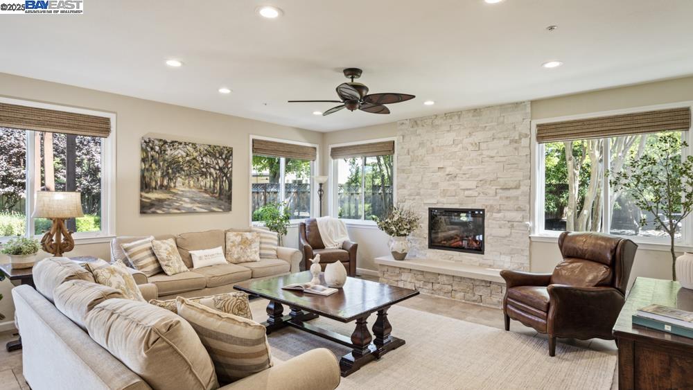 Detail Gallery Image 10 of 57 For 1348 Carlton Pl, Livermore,  CA 94550 - 6 Beds | 3 Baths