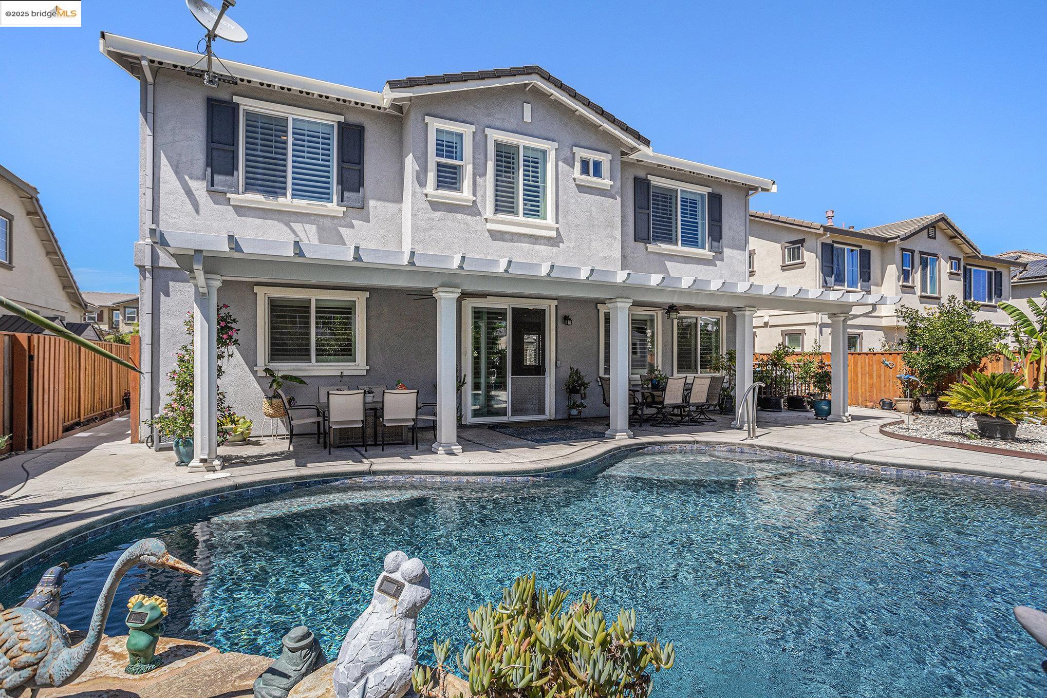 Detail Gallery Image 1 of 1 For 525 Stone Mountain Dr, Oakley,  CA 94561 - 5 Beds | 3 Baths