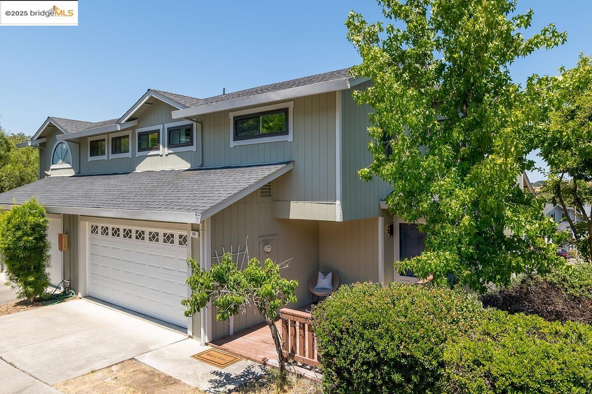 Detail Gallery Image 2 of 23 For 46 Birchwood Dr, Novato,  CA 94947 - 3 Beds | 3 Baths
