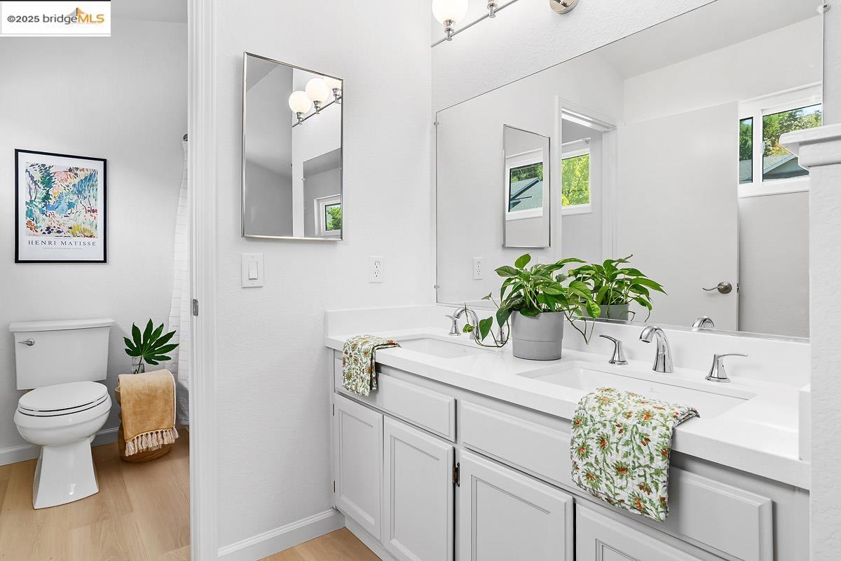 Detail Gallery Image 14 of 23 For 46 Birchwood Dr, Novato,  CA 94947 - 3 Beds | 3 Baths