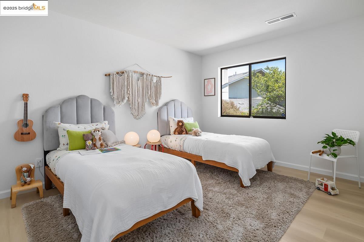 Detail Gallery Image 18 of 23 For 46 Birchwood Dr, Novato,  CA 94947 - 3 Beds | 3 Baths