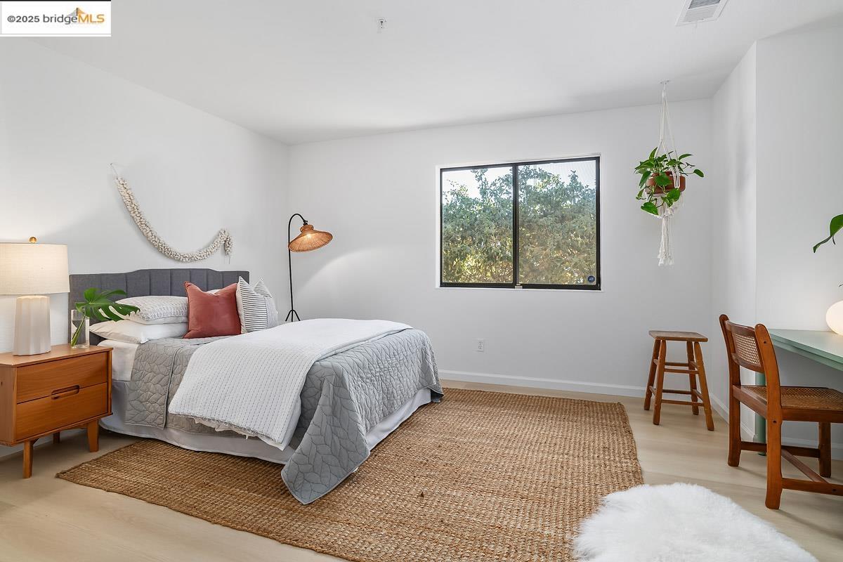 Detail Gallery Image 20 of 23 For 46 Birchwood Dr, Novato,  CA 94947 - 3 Beds | 3 Baths