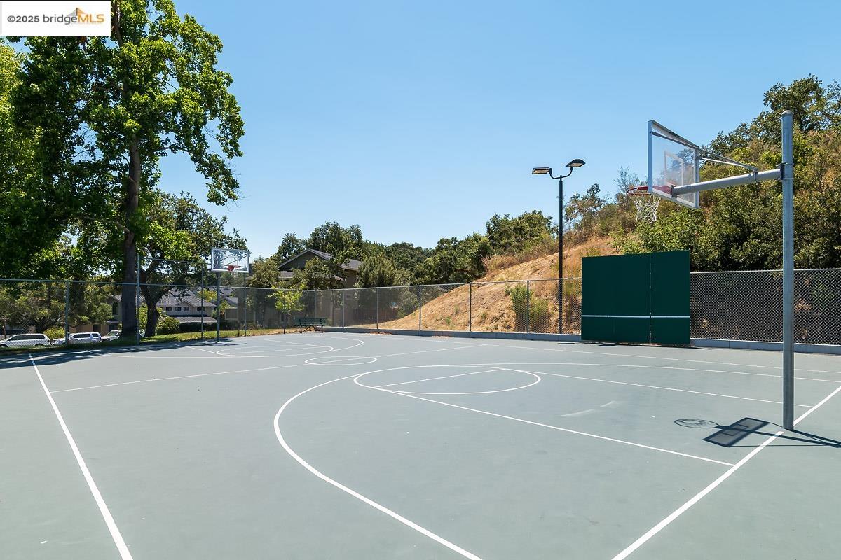 Detail Gallery Image 23 of 23 For 46 Birchwood Dr, Novato,  CA 94947 - 3 Beds | 3 Baths