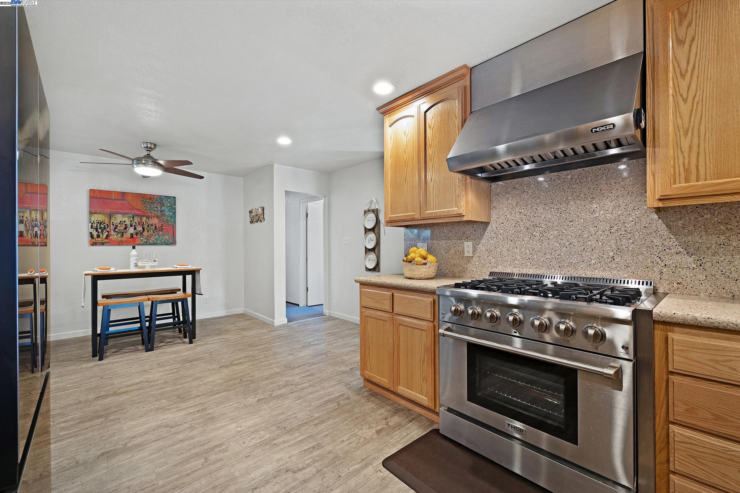 Detail Gallery Image 14 of 57 For 39024 Blacow Rd, Fremont,  CA 94538 - 4 Beds | 2 Baths