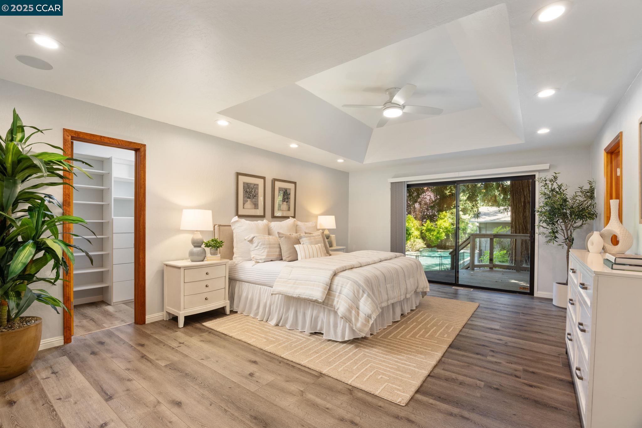 Detail Gallery Image 15 of 42 For 1834 Ivanhoe Ave, Lafayette,  CA 94549 - 5 Beds | 4 Baths