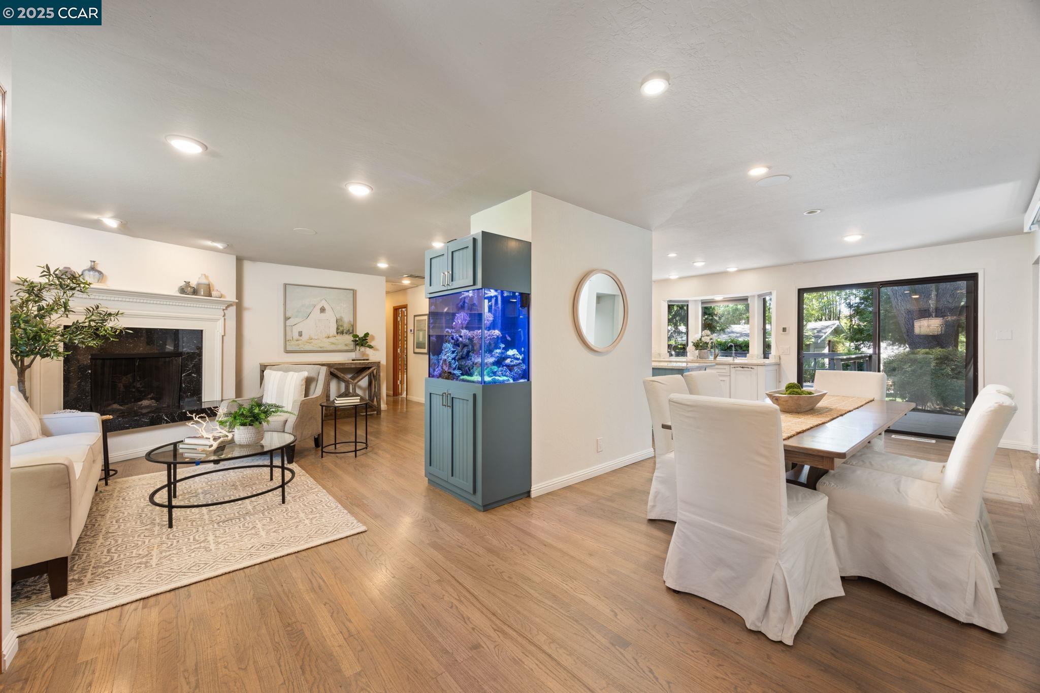 Detail Gallery Image 4 of 42 For 1834 Ivanhoe Ave, Lafayette,  CA 94549 - 5 Beds | 4 Baths