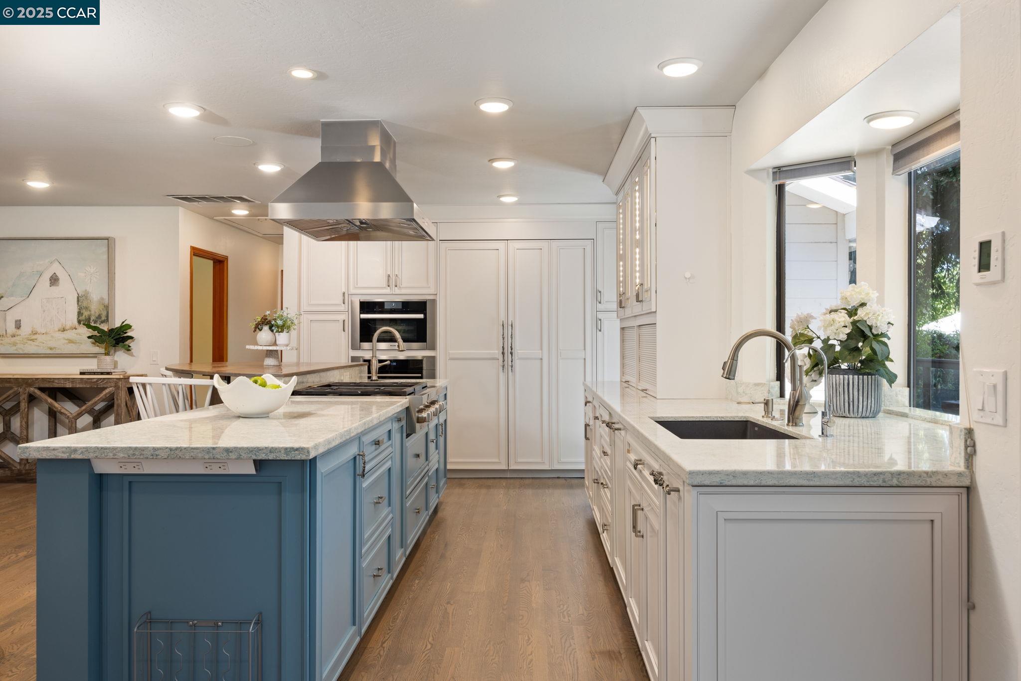 Detail Gallery Image 7 of 42 For 1834 Ivanhoe Ave, Lafayette,  CA 94549 - 5 Beds | 4 Baths