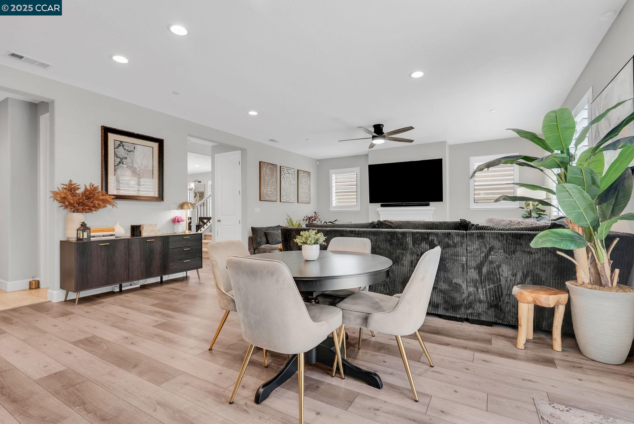 Detail Gallery Image 17 of 59 For 499 Yarrow Dr, Fairfield,  CA 94534 - 4 Beds | 2/1 Baths