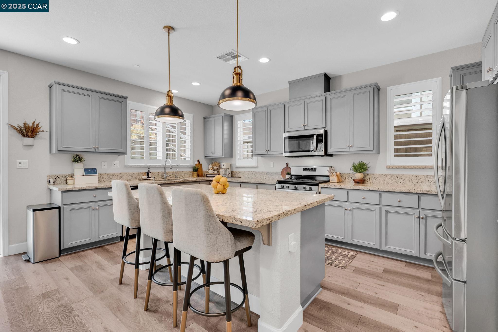 Detail Gallery Image 19 of 59 For 499 Yarrow Dr, Fairfield,  CA 94534 - 4 Beds | 2/1 Baths