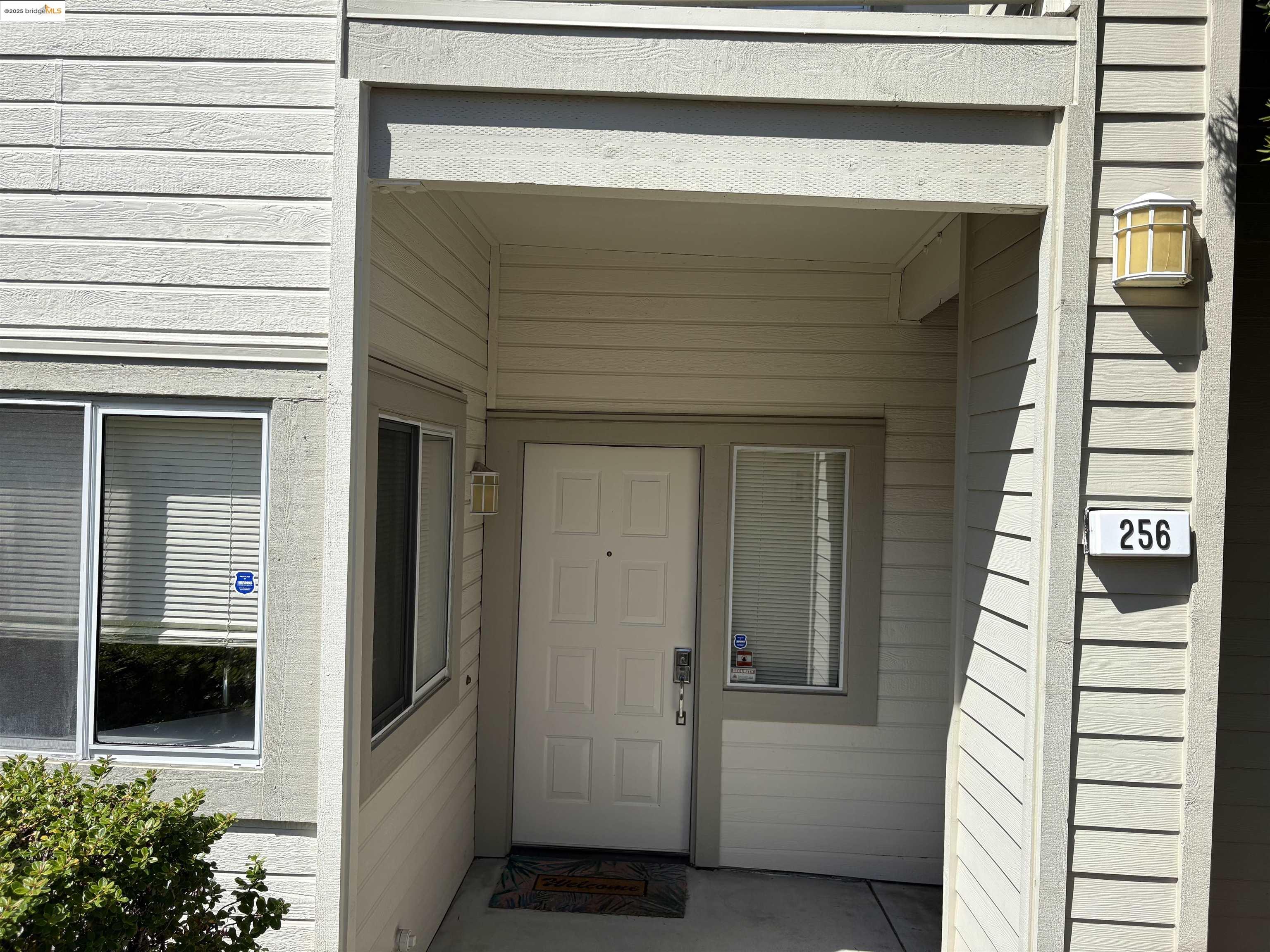More Details about MLS # 41106146 : 256 NAPOLI COURT